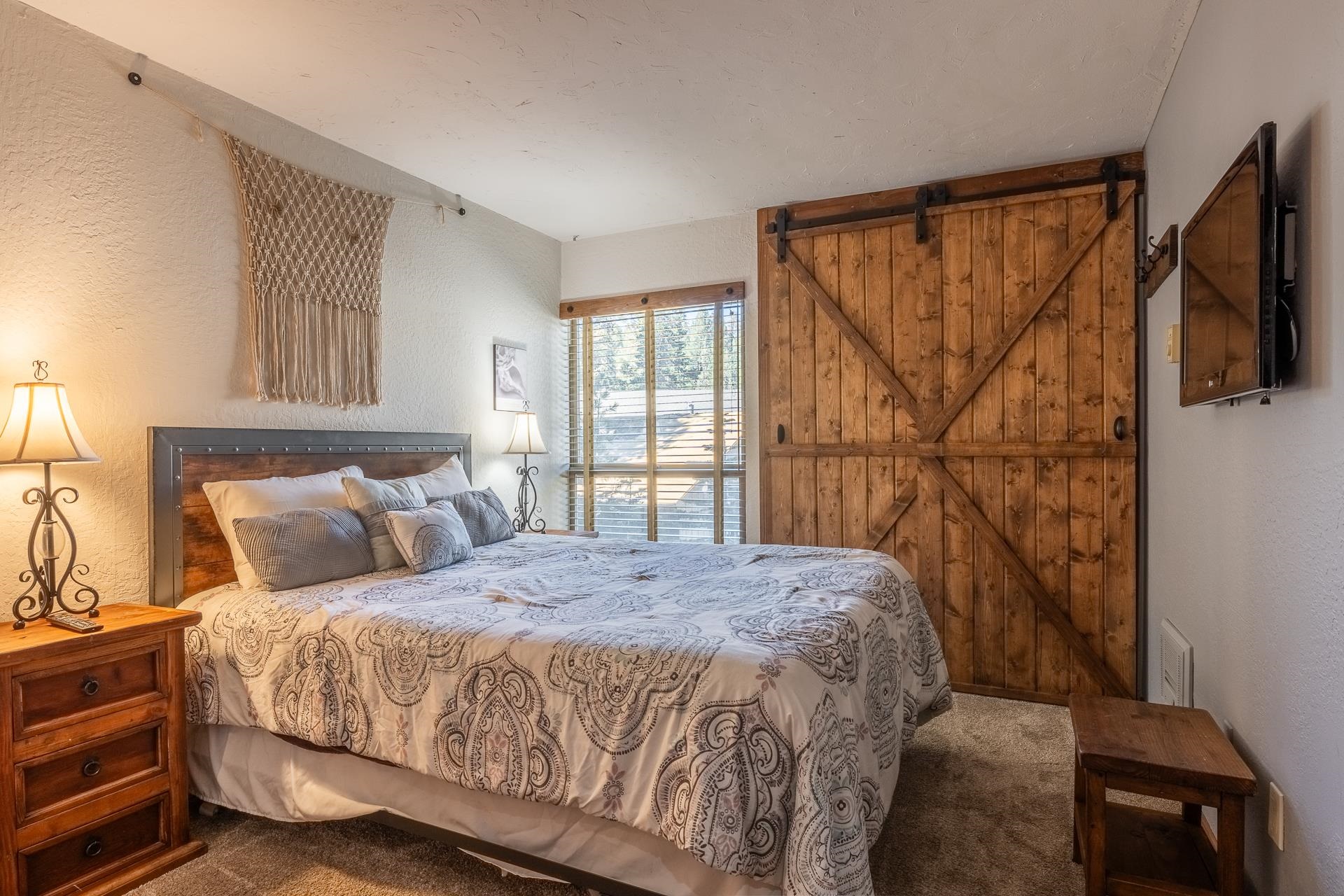 380 Rainbow Lane #98 Unit: Chamonix #98