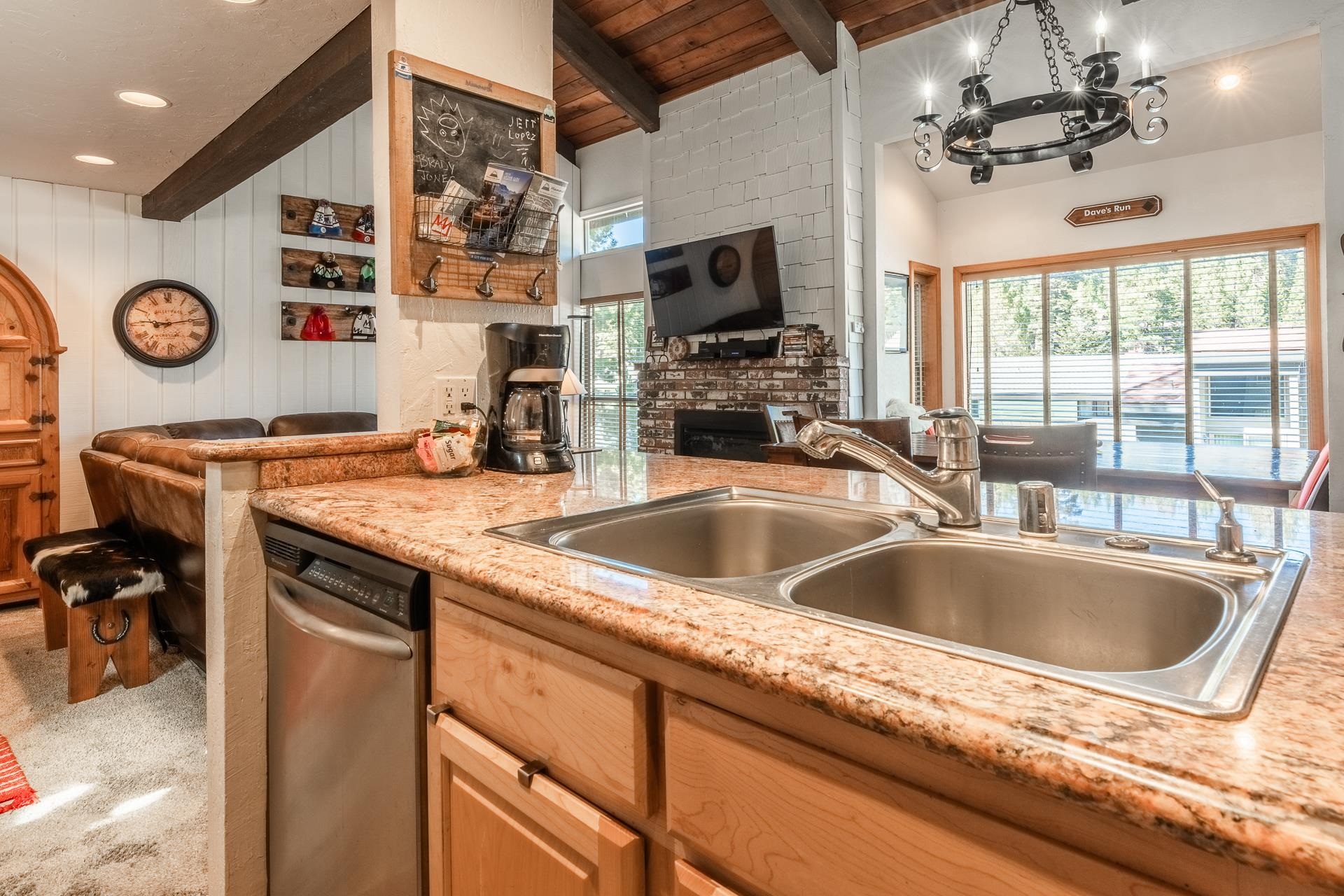 380 Rainbow Lane #98 Unit: Chamonix #98