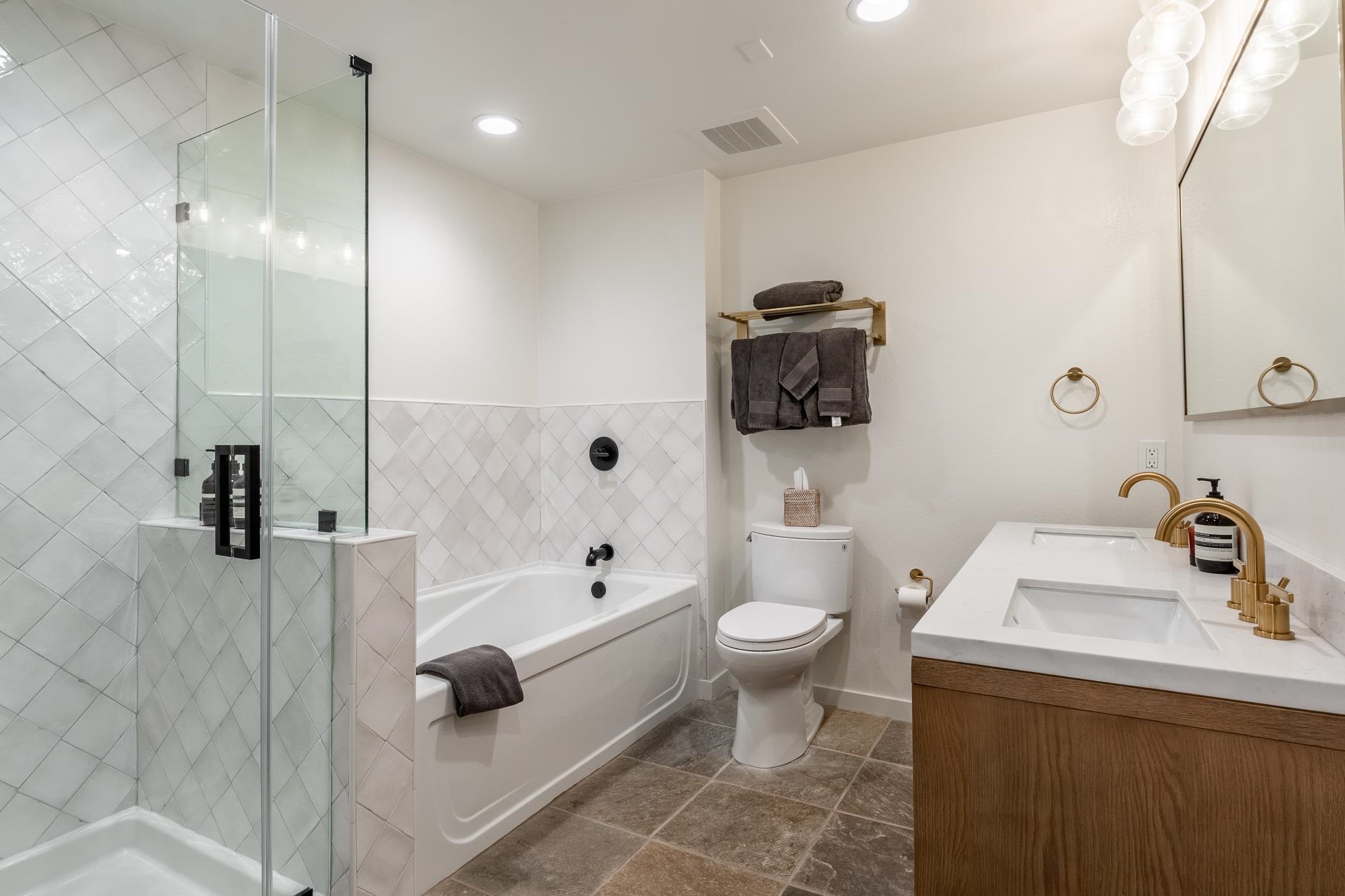 1111 Forest Trail #1411 Unit: Grand Sierra Lodge #1411