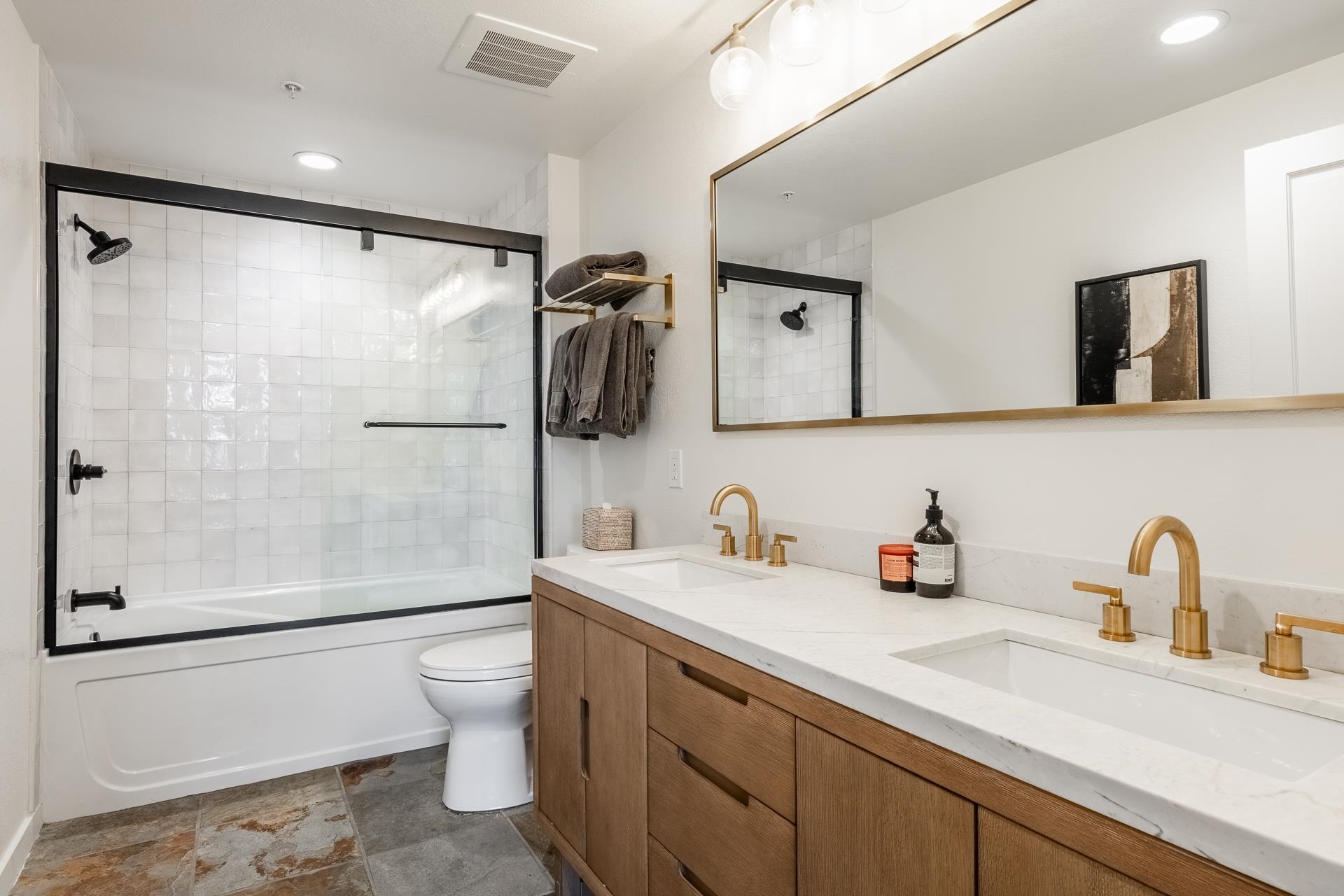 1111 Forest Trail #1411 Unit: Grand Sierra Lodge #1411