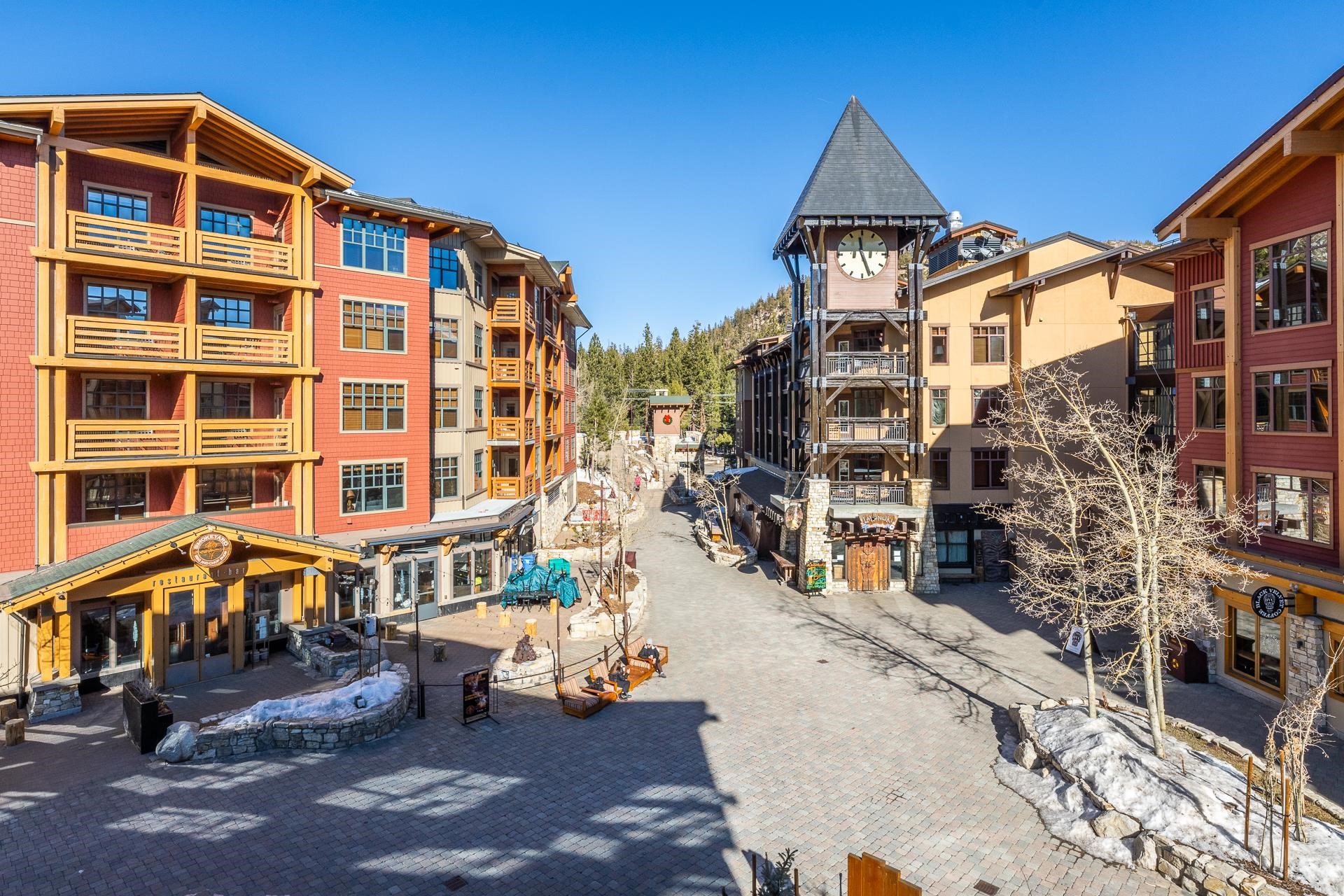 100 Canyon Blvd. #3303