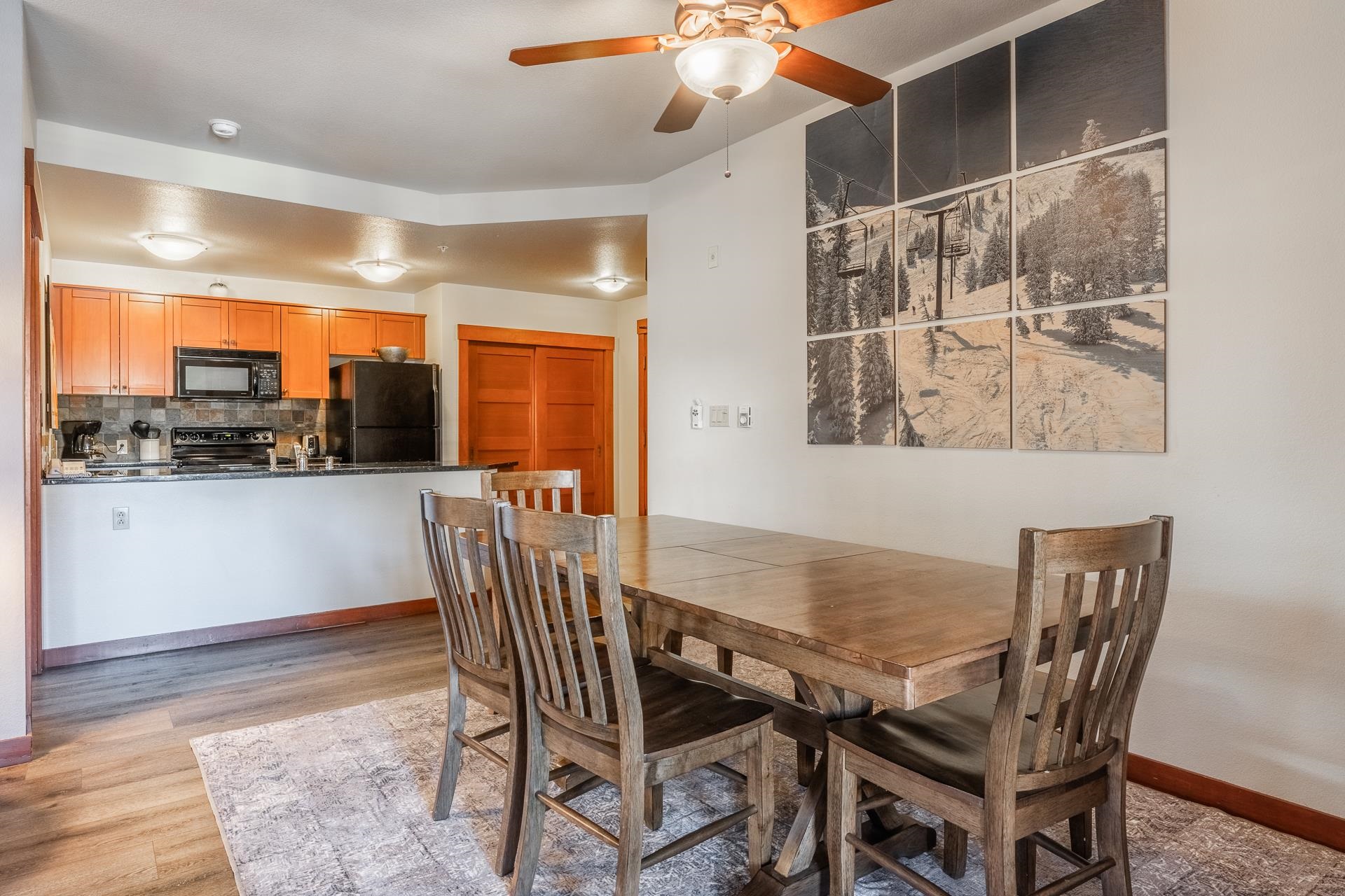 100 Canyon Blvd. #3303