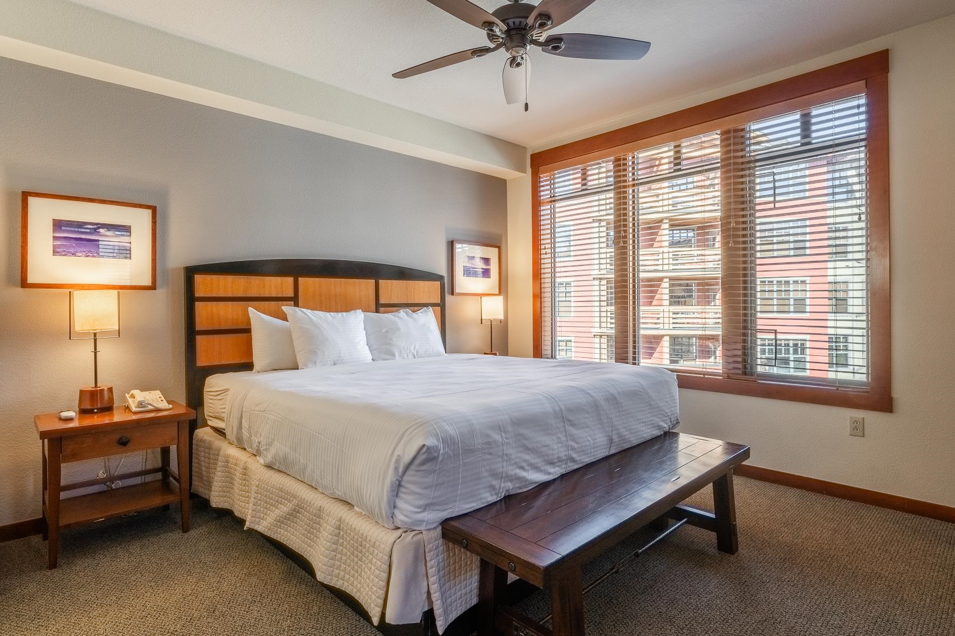 100 Canyon Blvd. #3303