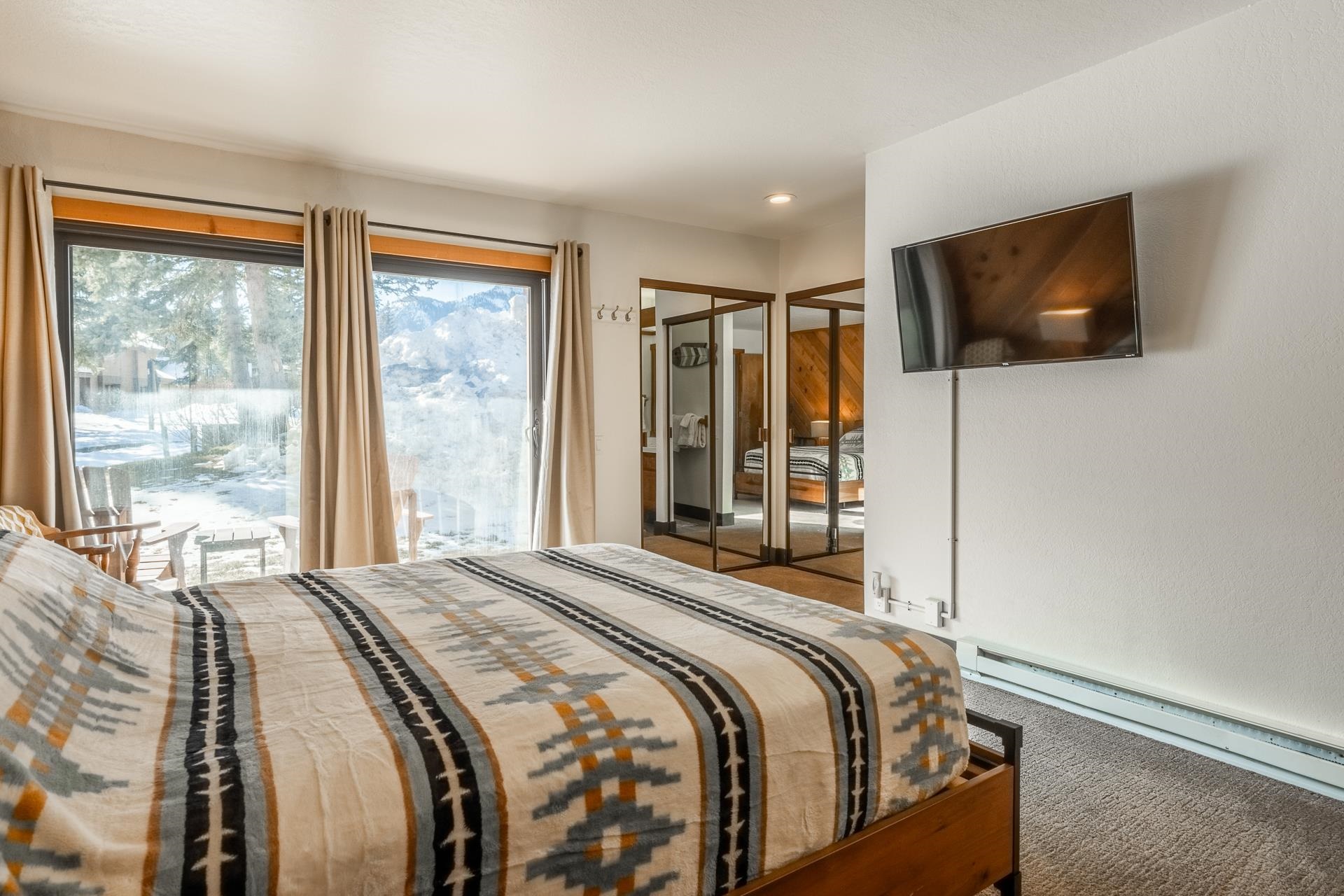 239 Solitude Unit: Snowcreek II #239