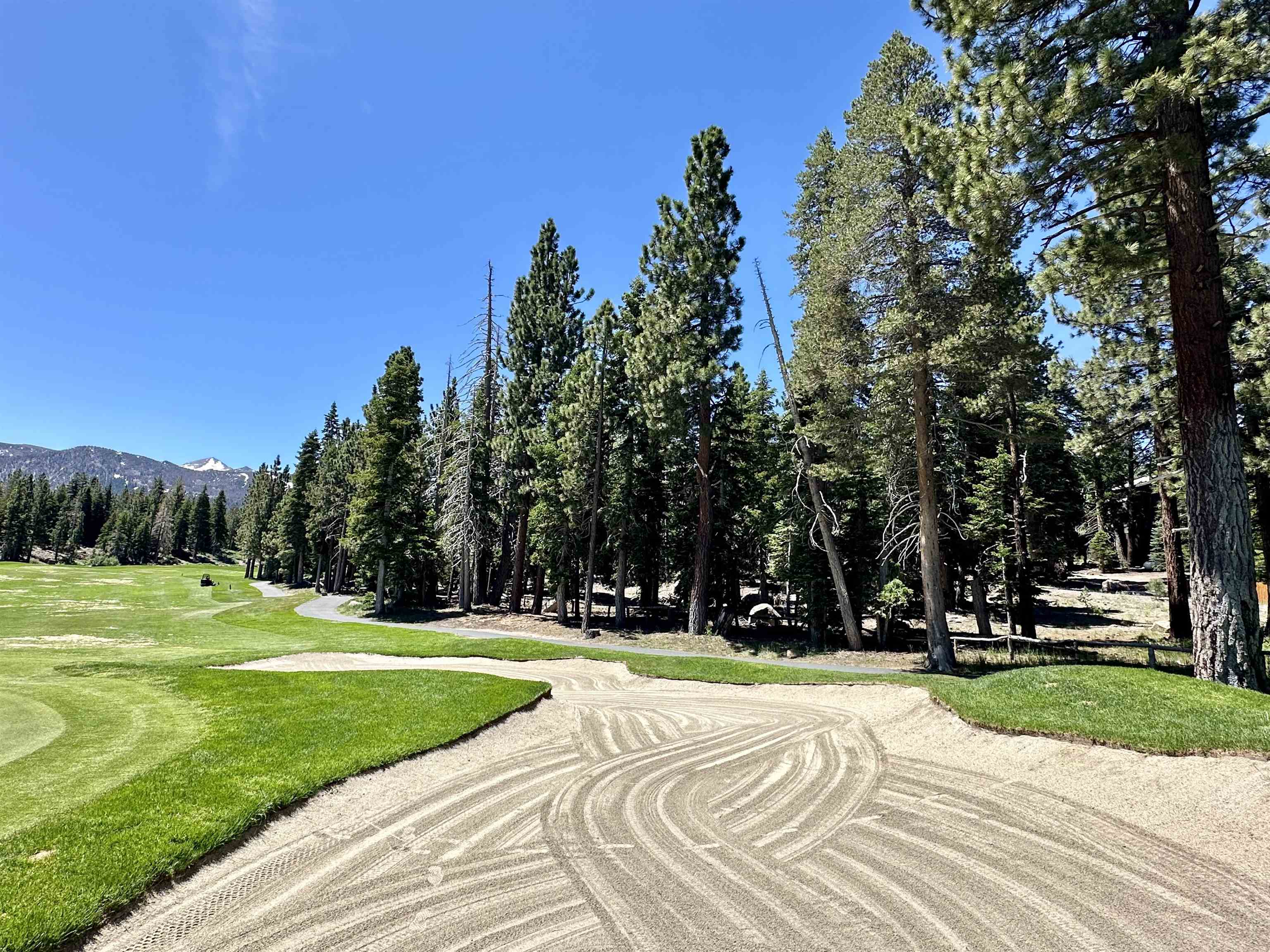 2022 Lodestar Drive Unit: Lot #10