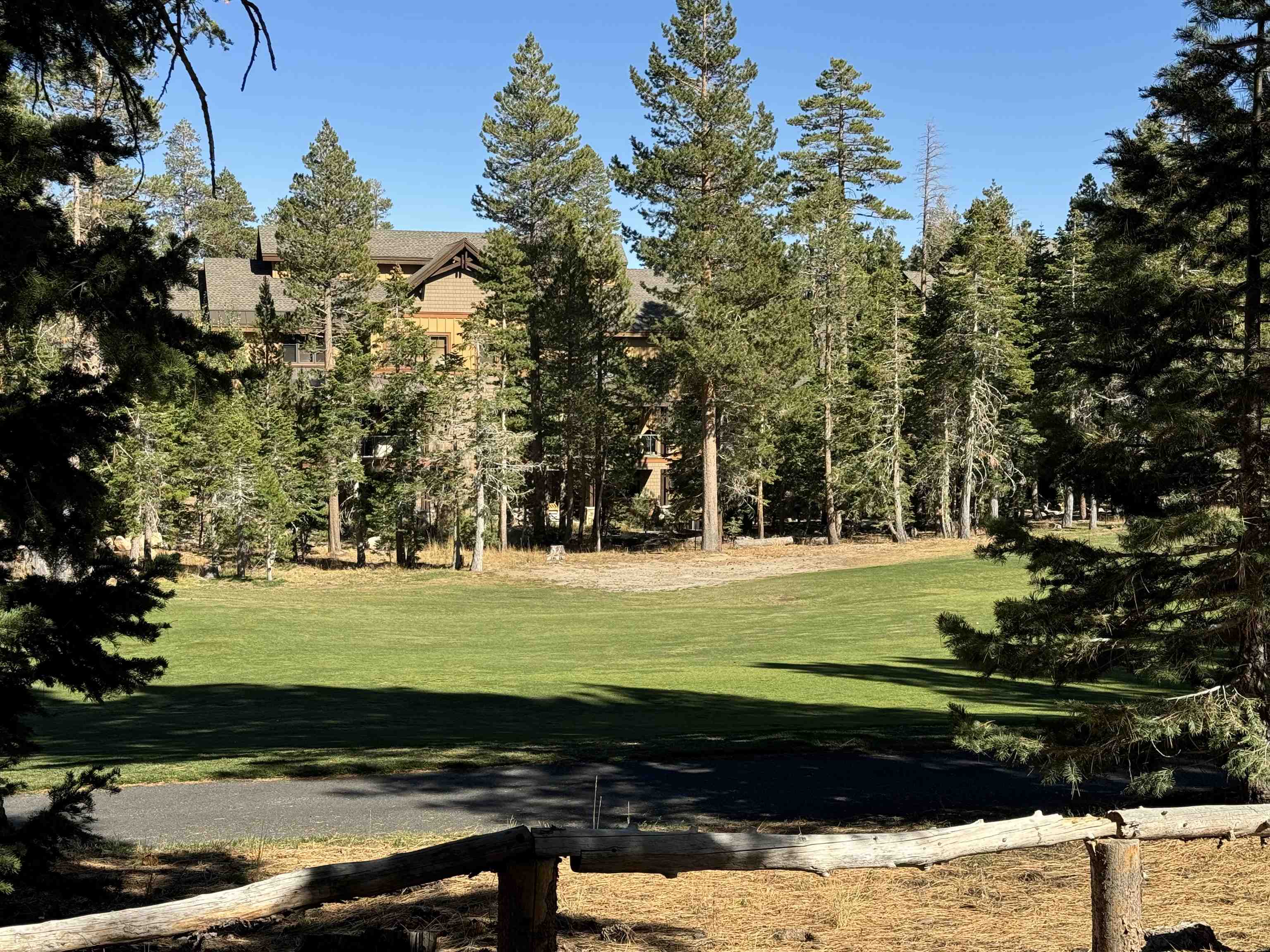 2022 Lodestar Drive Unit: Lot #10