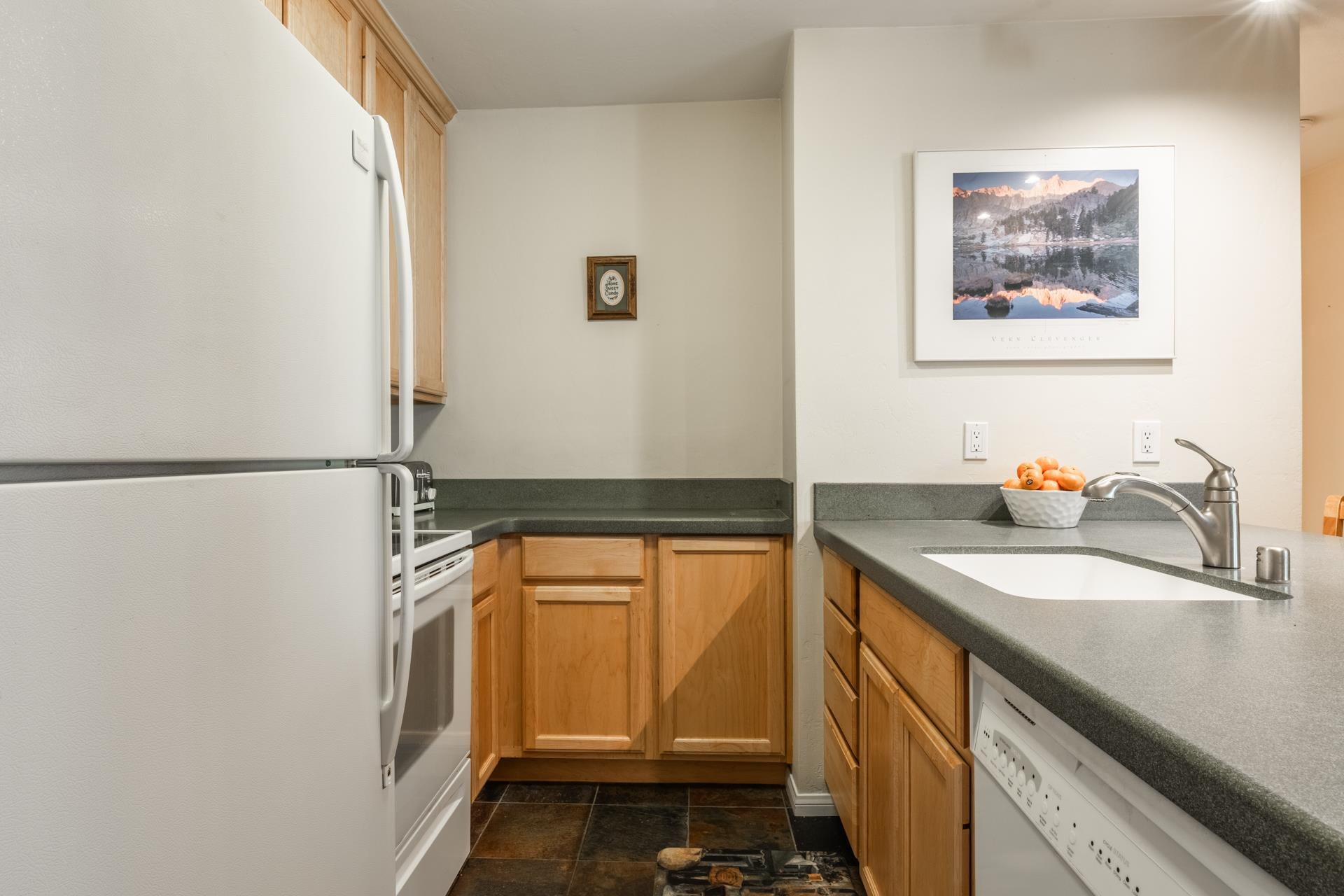 3253 Meridian Blvd #B-243