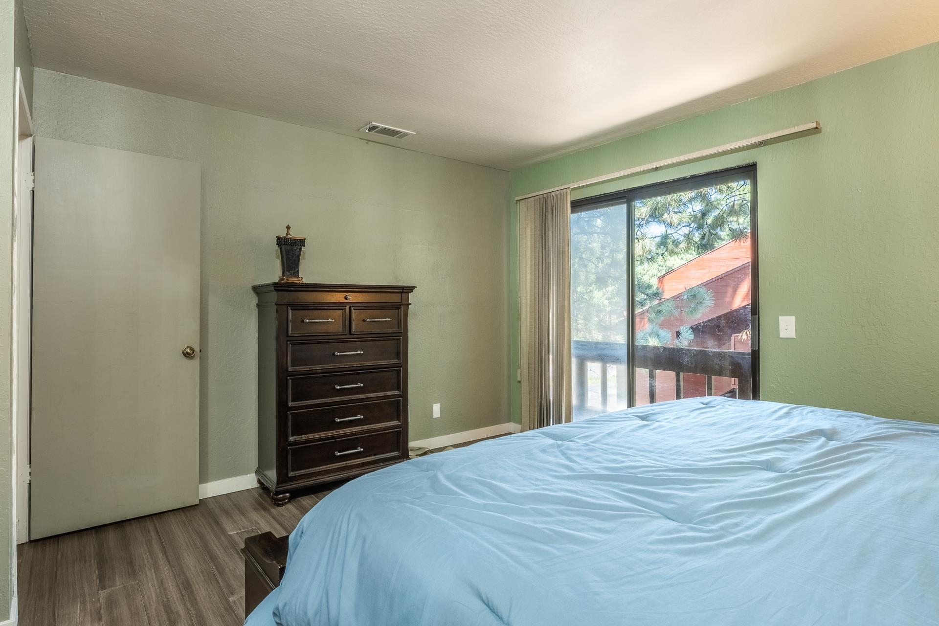 141 Arrowhead Dr. #11