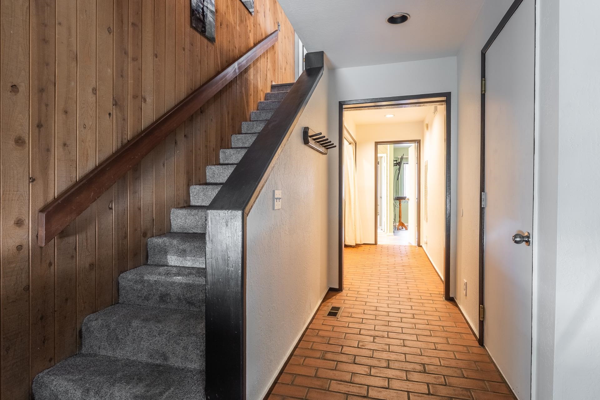 141 Arrowhead Dr. #11