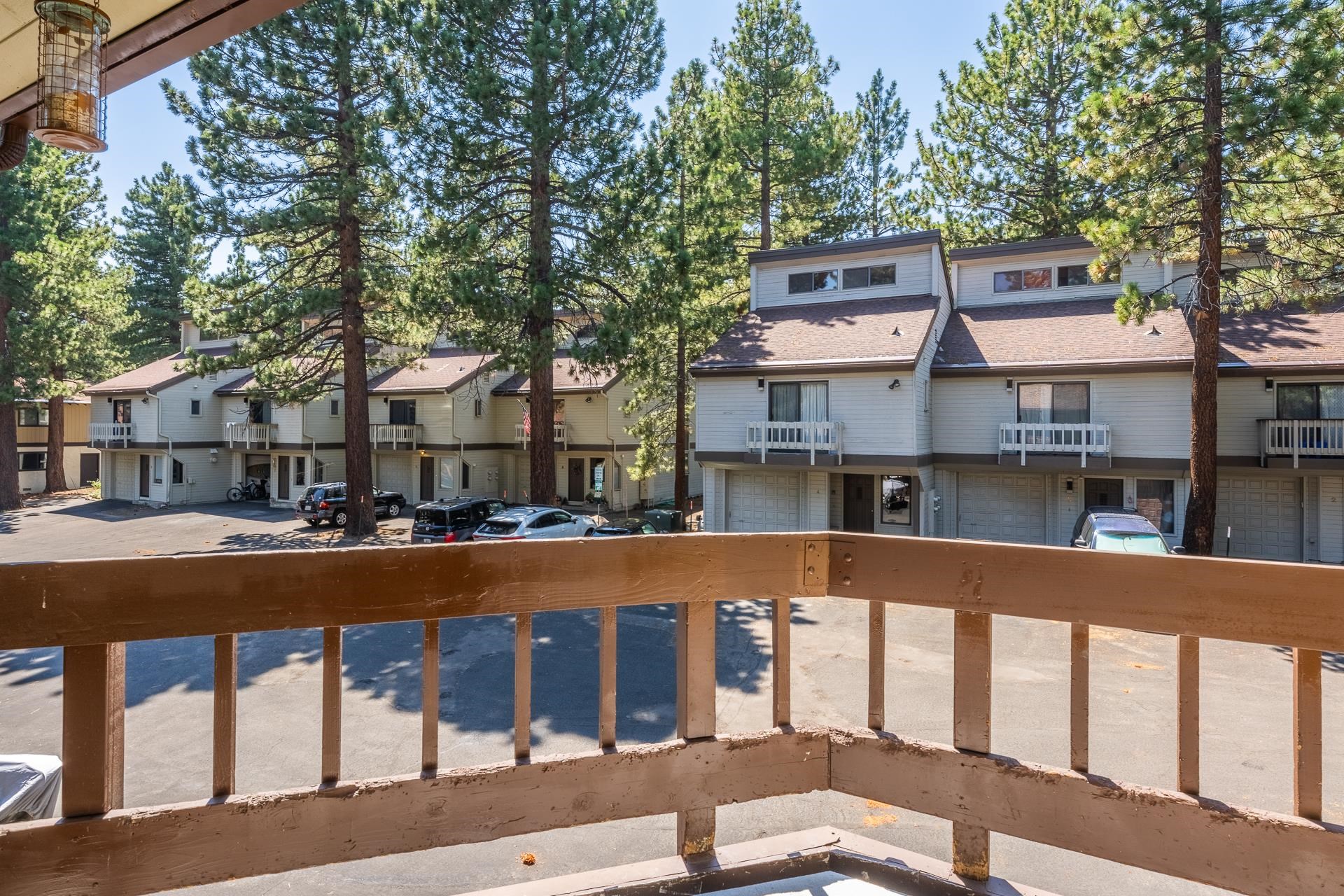 141 Arrowhead Dr. #11