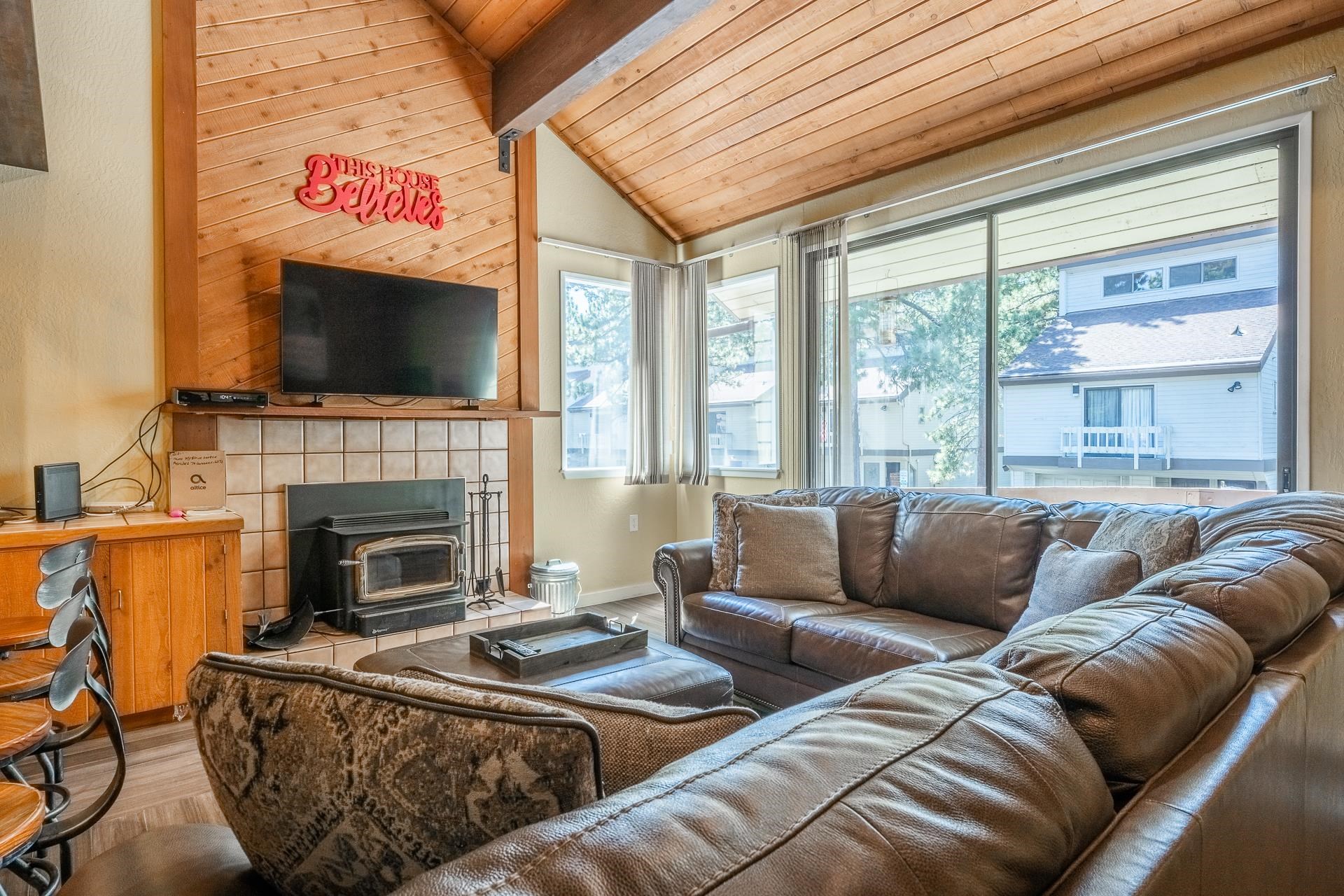 141 Arrowhead Dr. #11