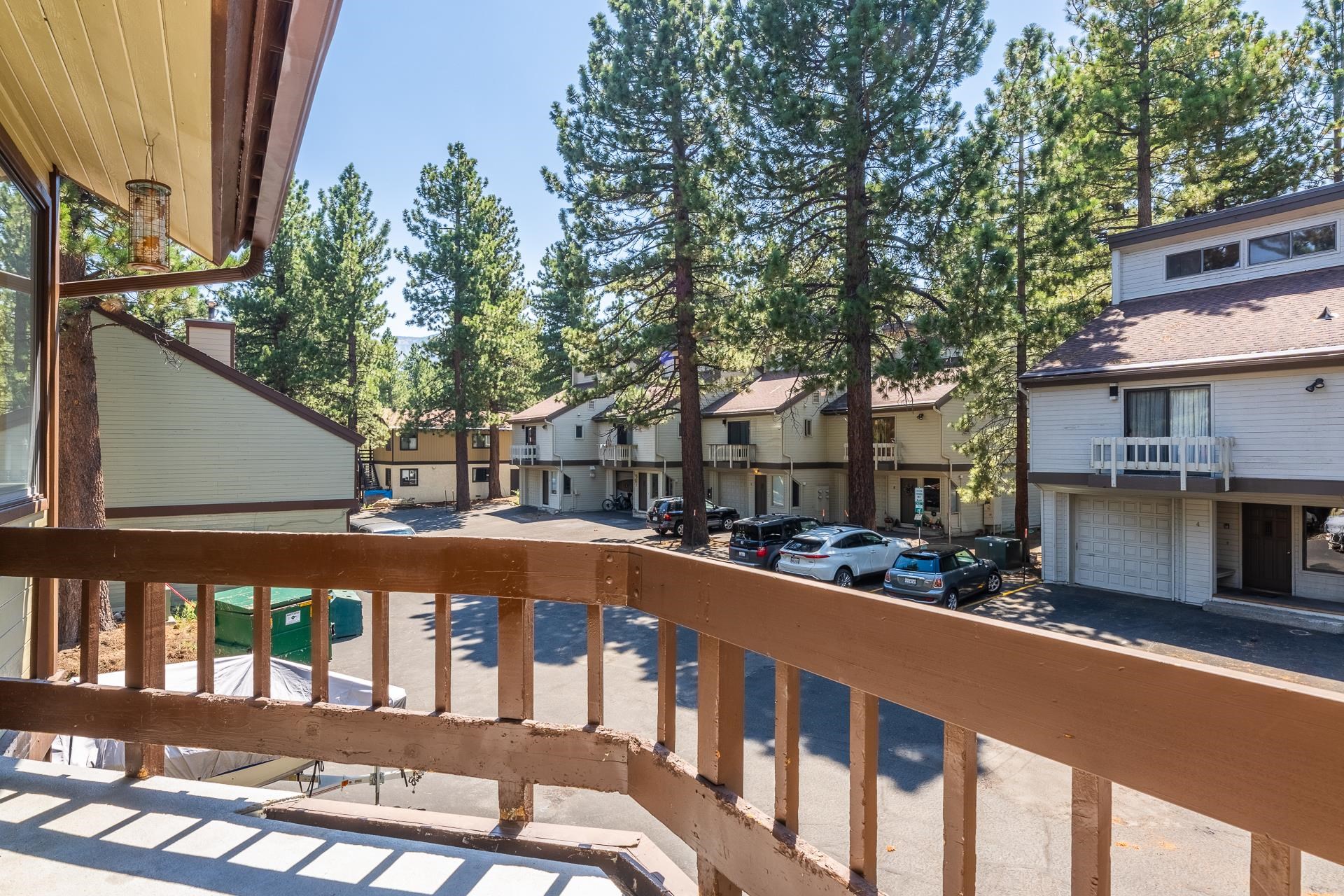 141 Arrowhead Dr. #11