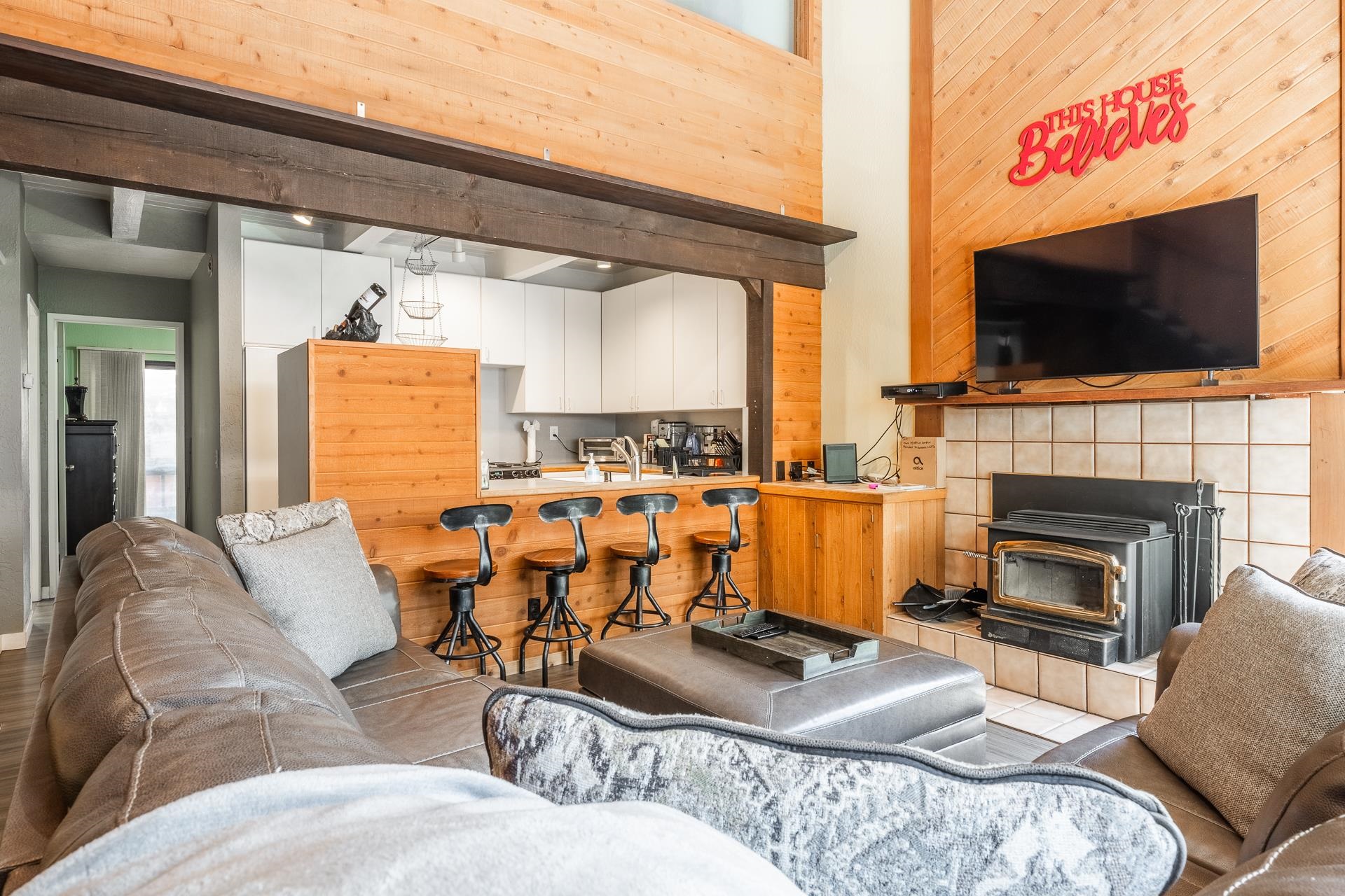 141 Arrowhead Dr. #11