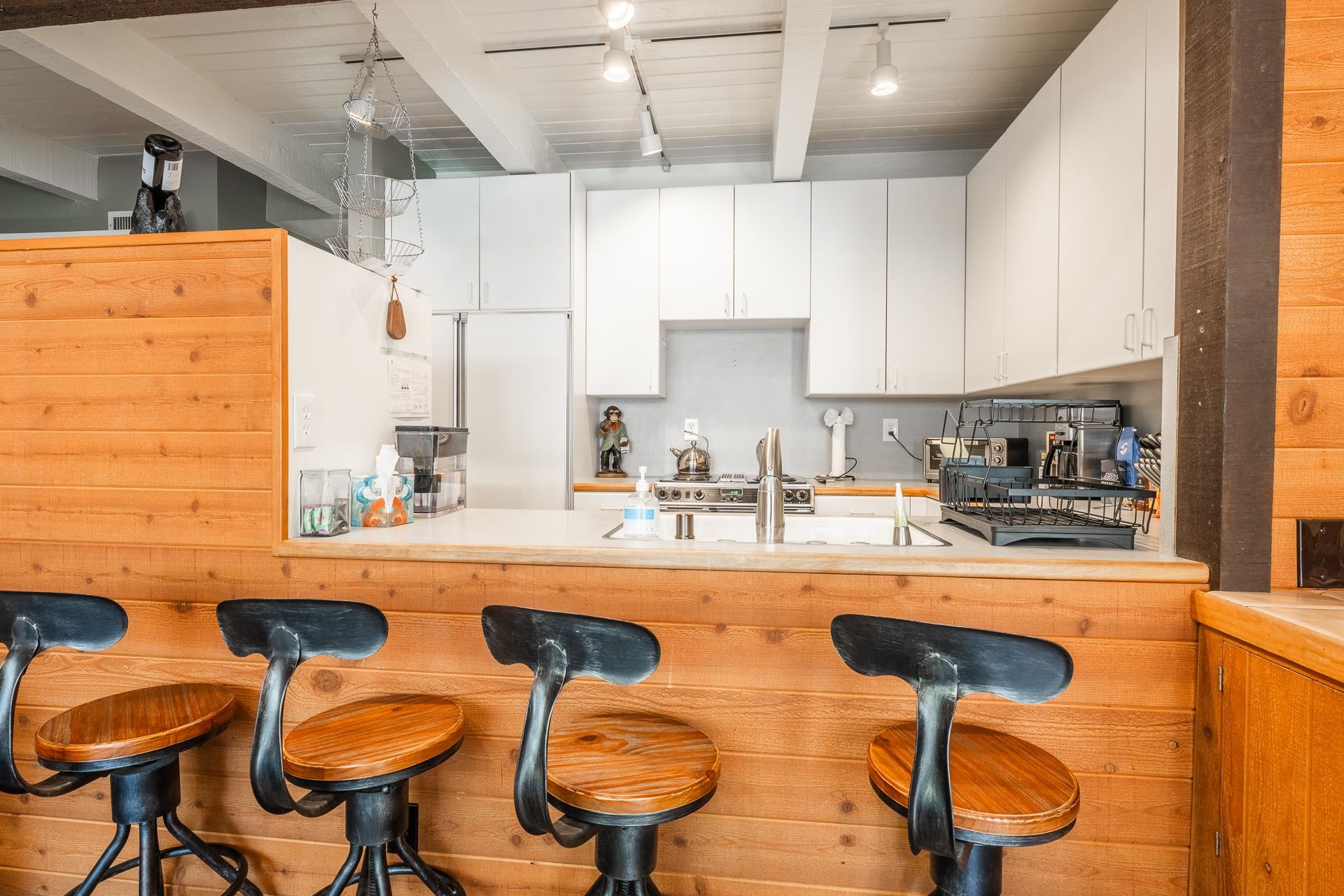 141 Arrowhead Dr. #11