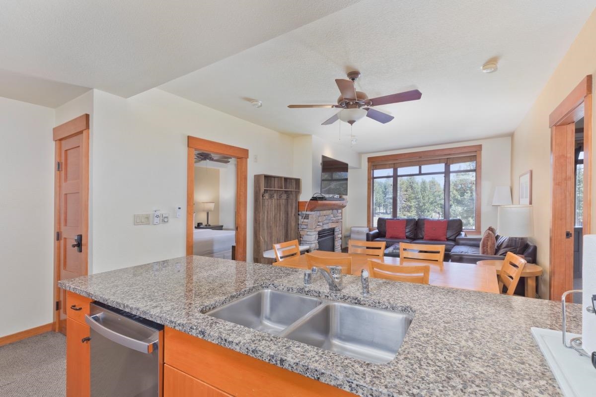 6201 Minaret Rd #2215 Unit: White Mountain Lodge #2215