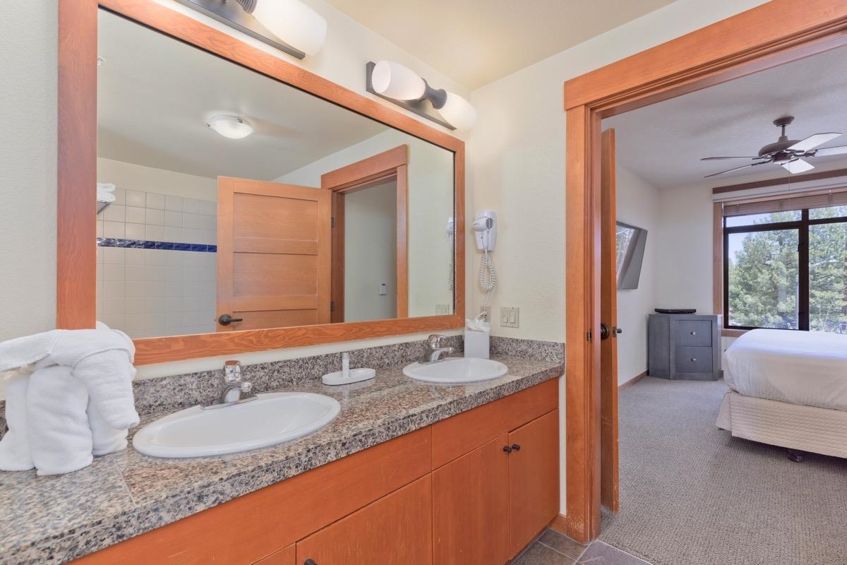 6201 Minaret Rd #2215 Unit: White Mountain Lodge #2215