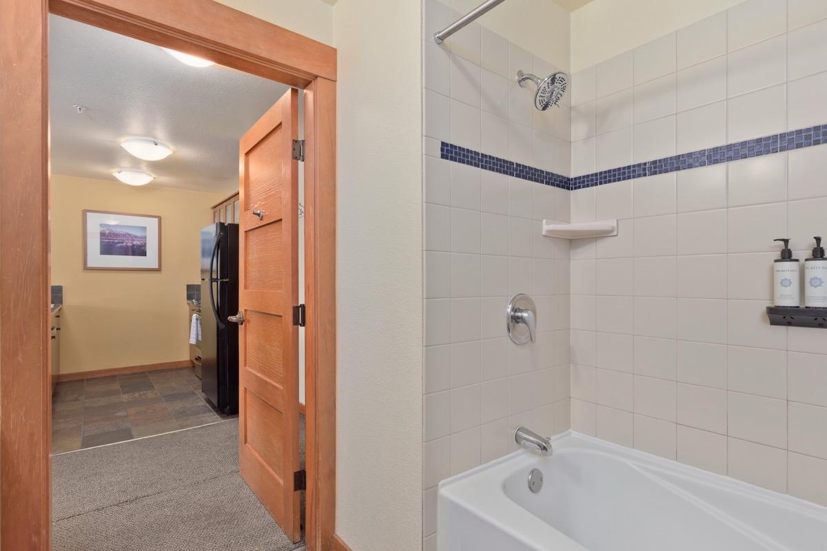 6201 Minaret Rd #2215 Unit: White Mountain Lodge #2215