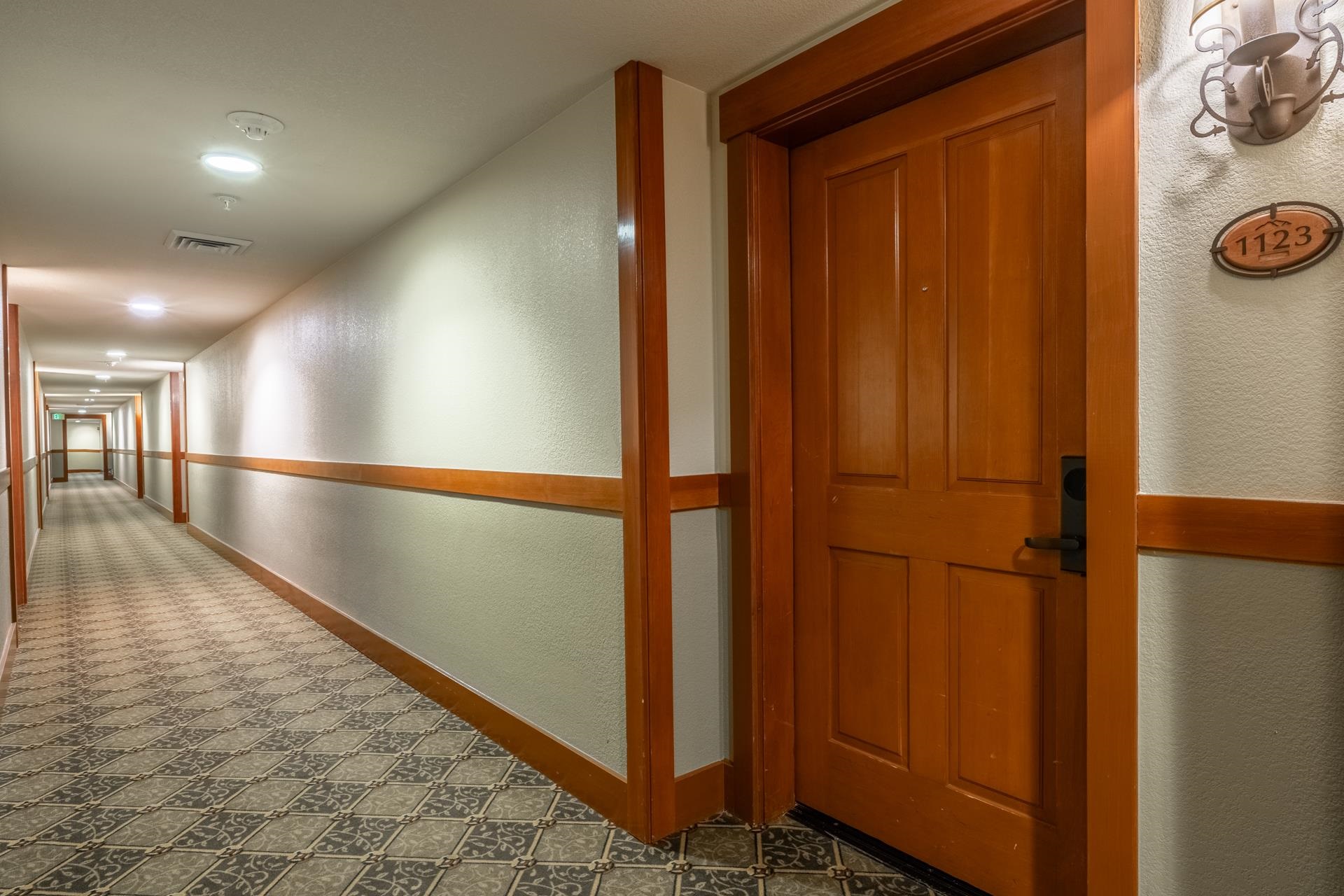 1111 Forest Trail Unit: Grand Sierra Lodge #1123