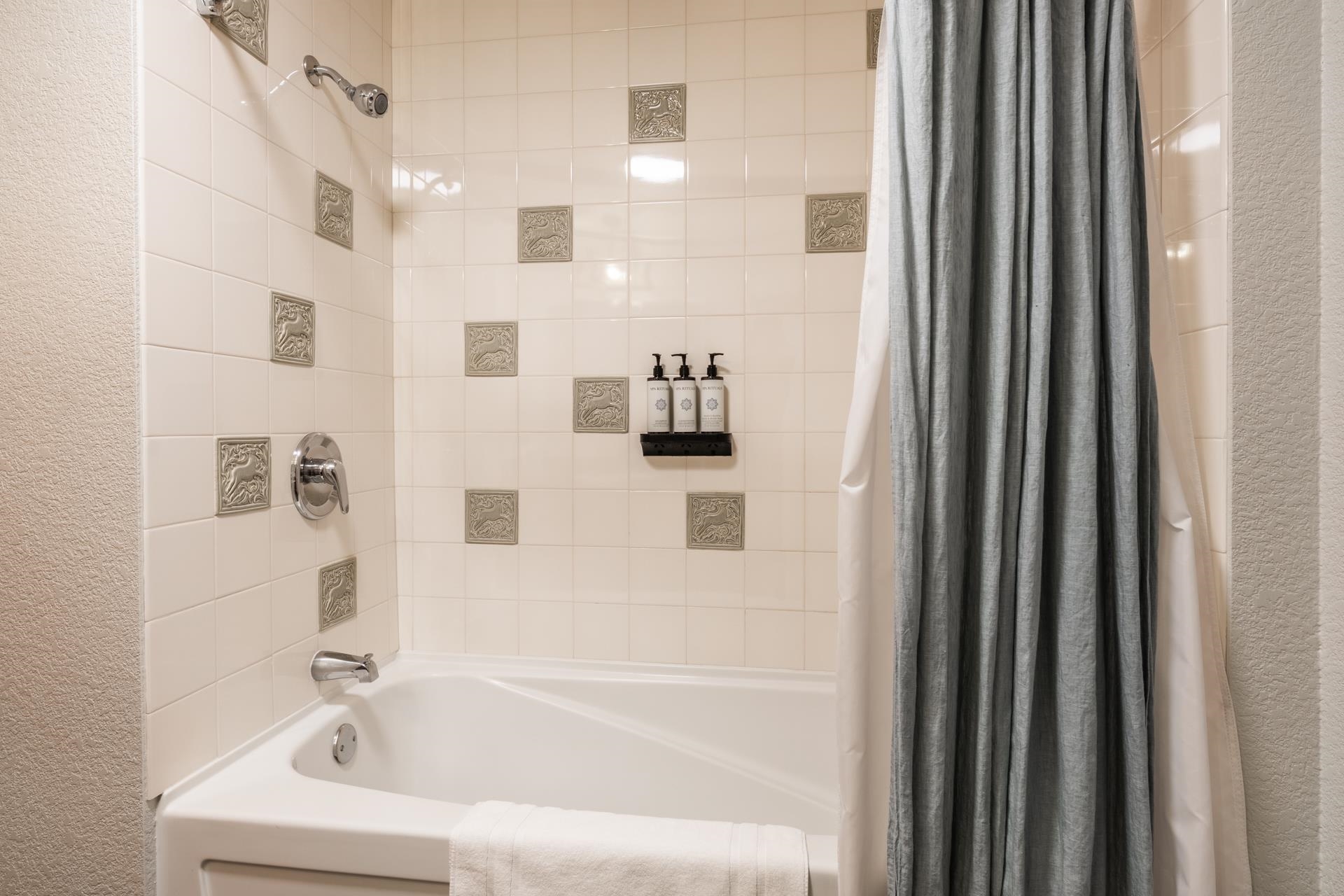 1111 Forest Trail Unit: Grand Sierra Lodge #1123