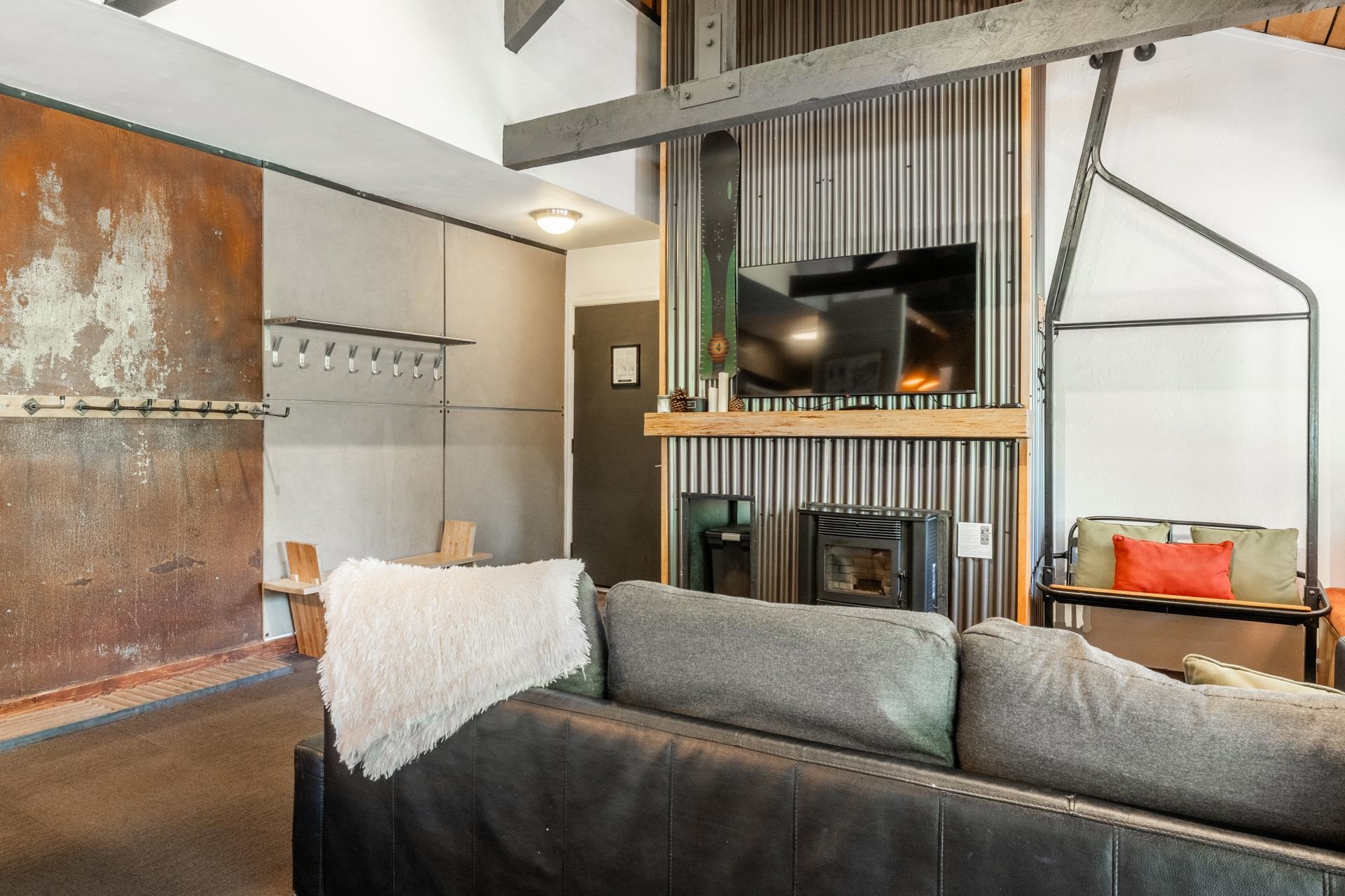 1629 Majestic Pines #108 Unit: Bigwood #108