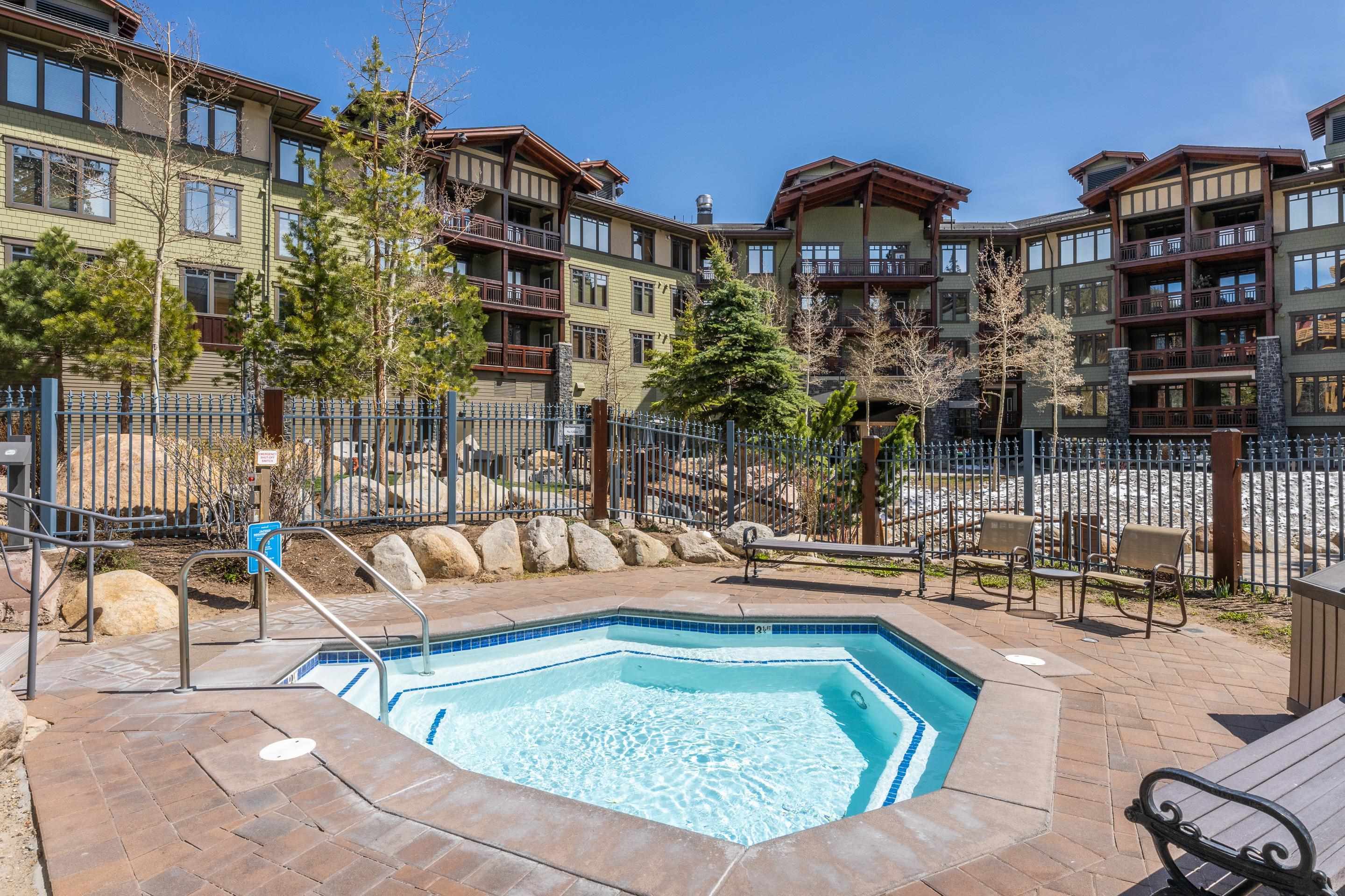 100 Canyon Boulevard Unit: #3127
