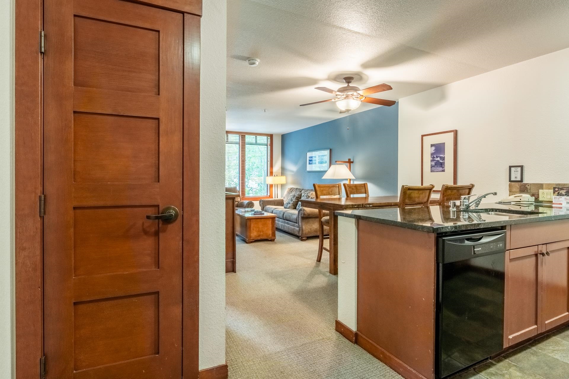 100 Canyon Boulevard Unit: #3127