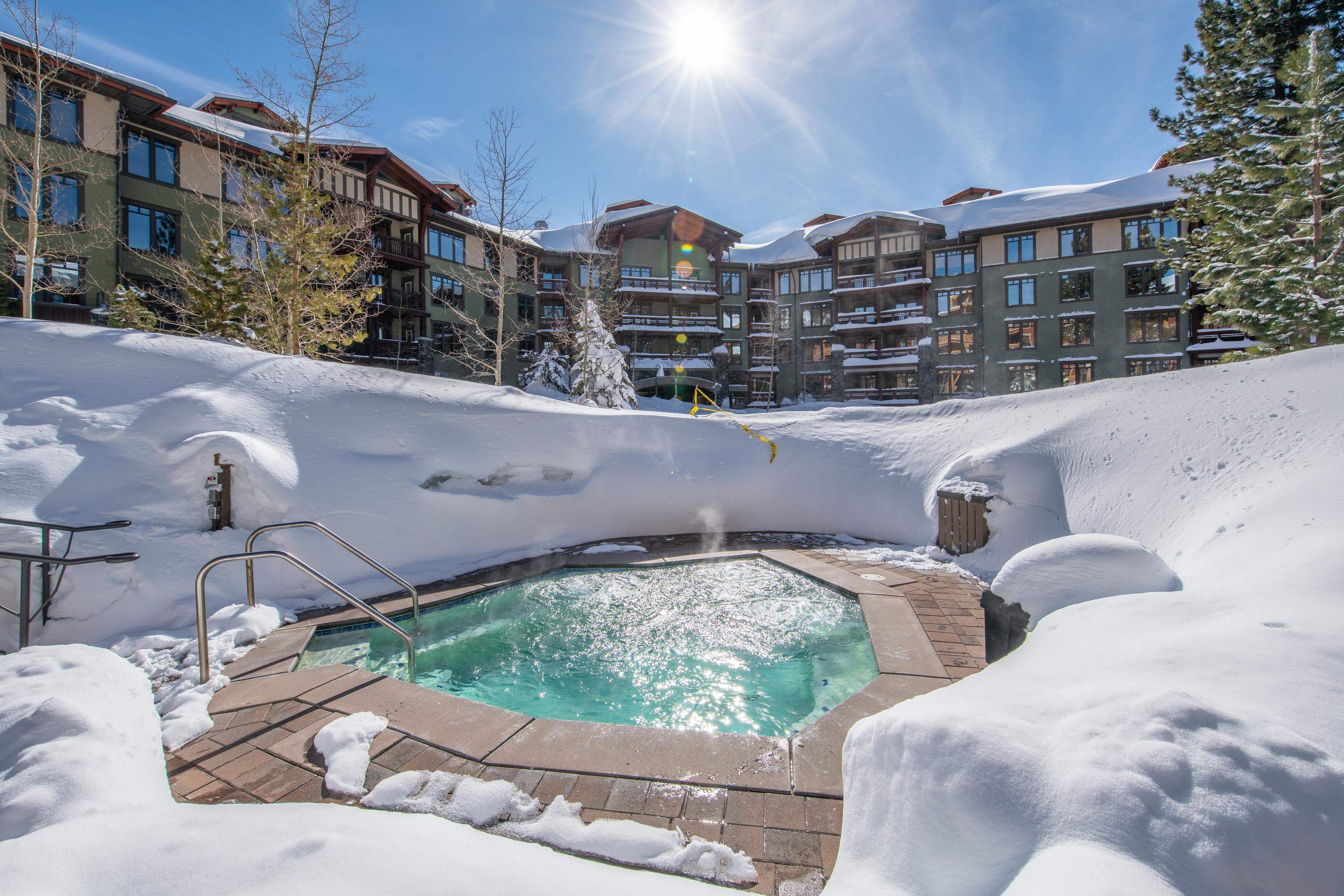 100 Canyon Boulevard Unit: #3127