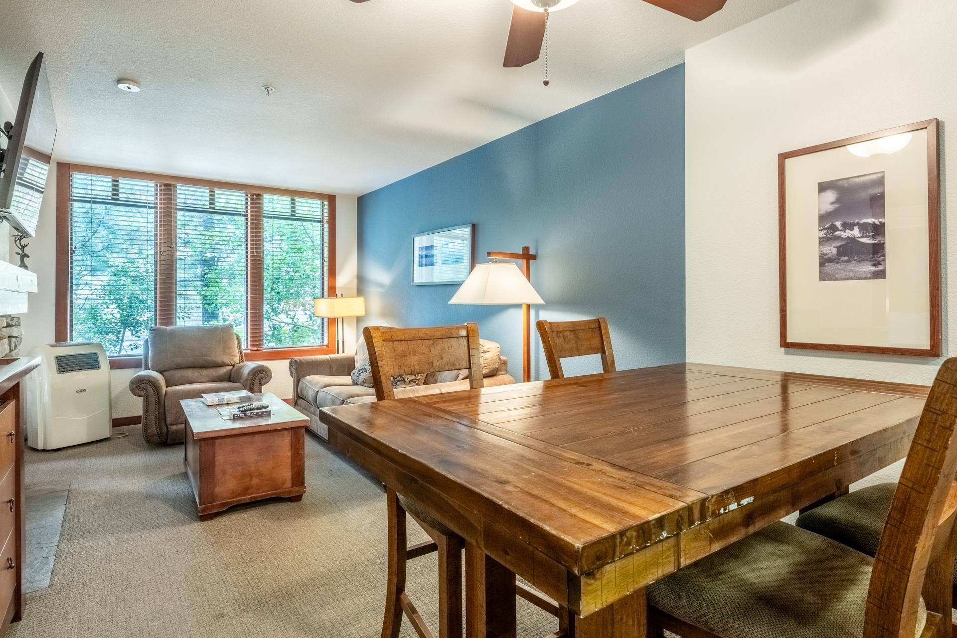 100 Canyon Boulevard Unit: #3127