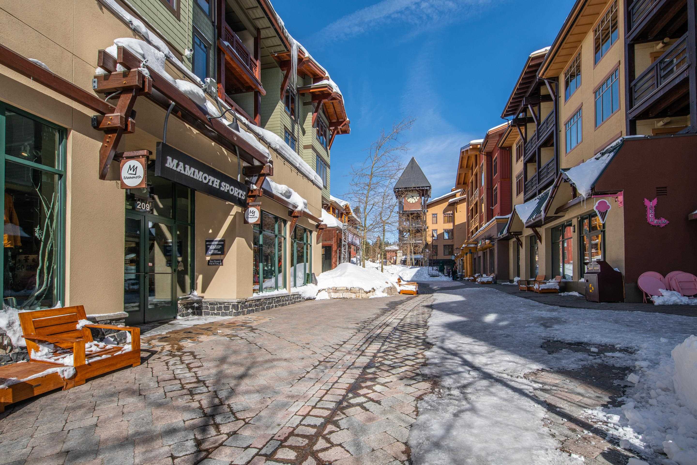 100 Canyon Boulevard Unit: #3127