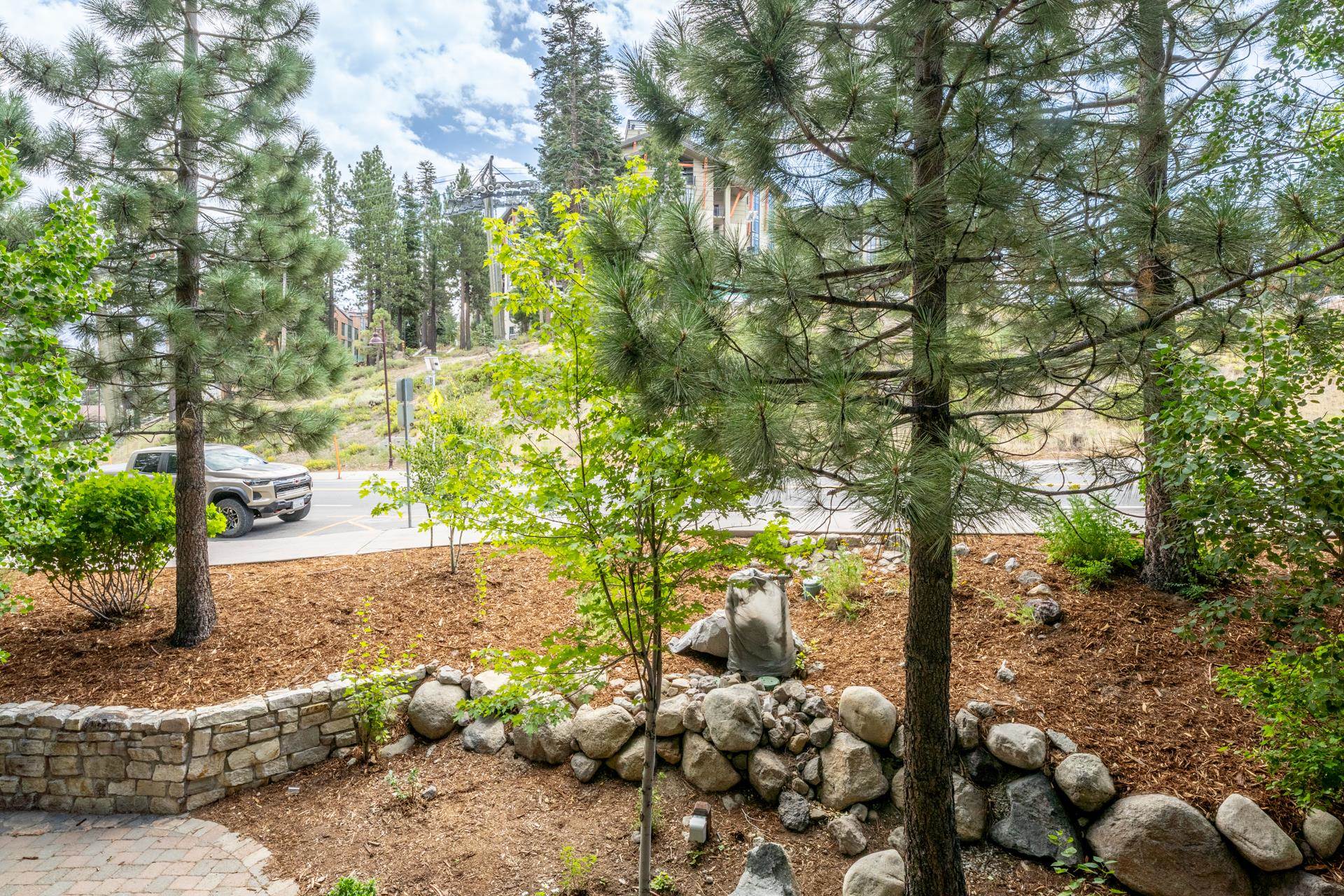 100 Canyon Boulevard Unit: #3127