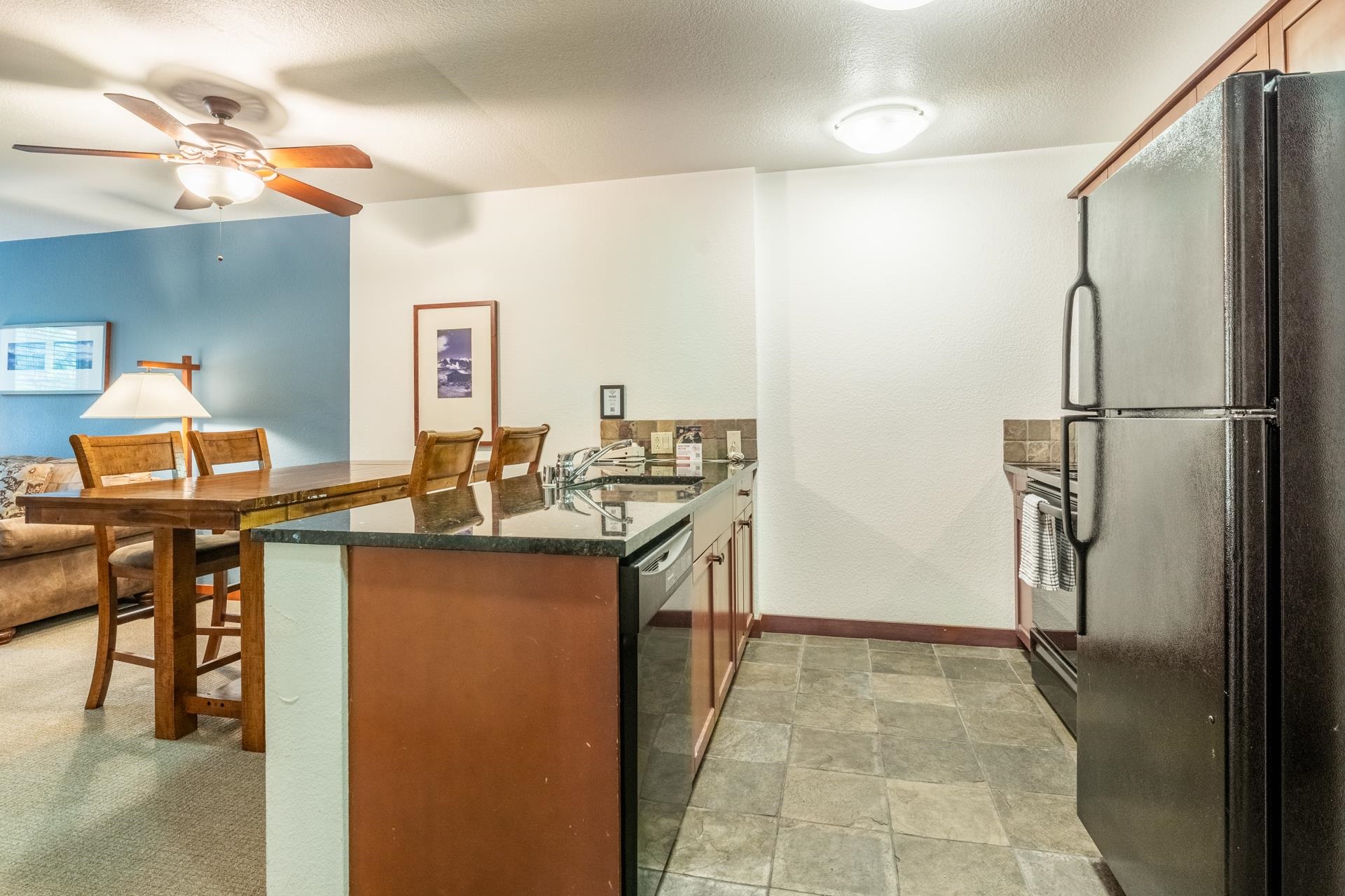 100 Canyon Boulevard Unit: #3127