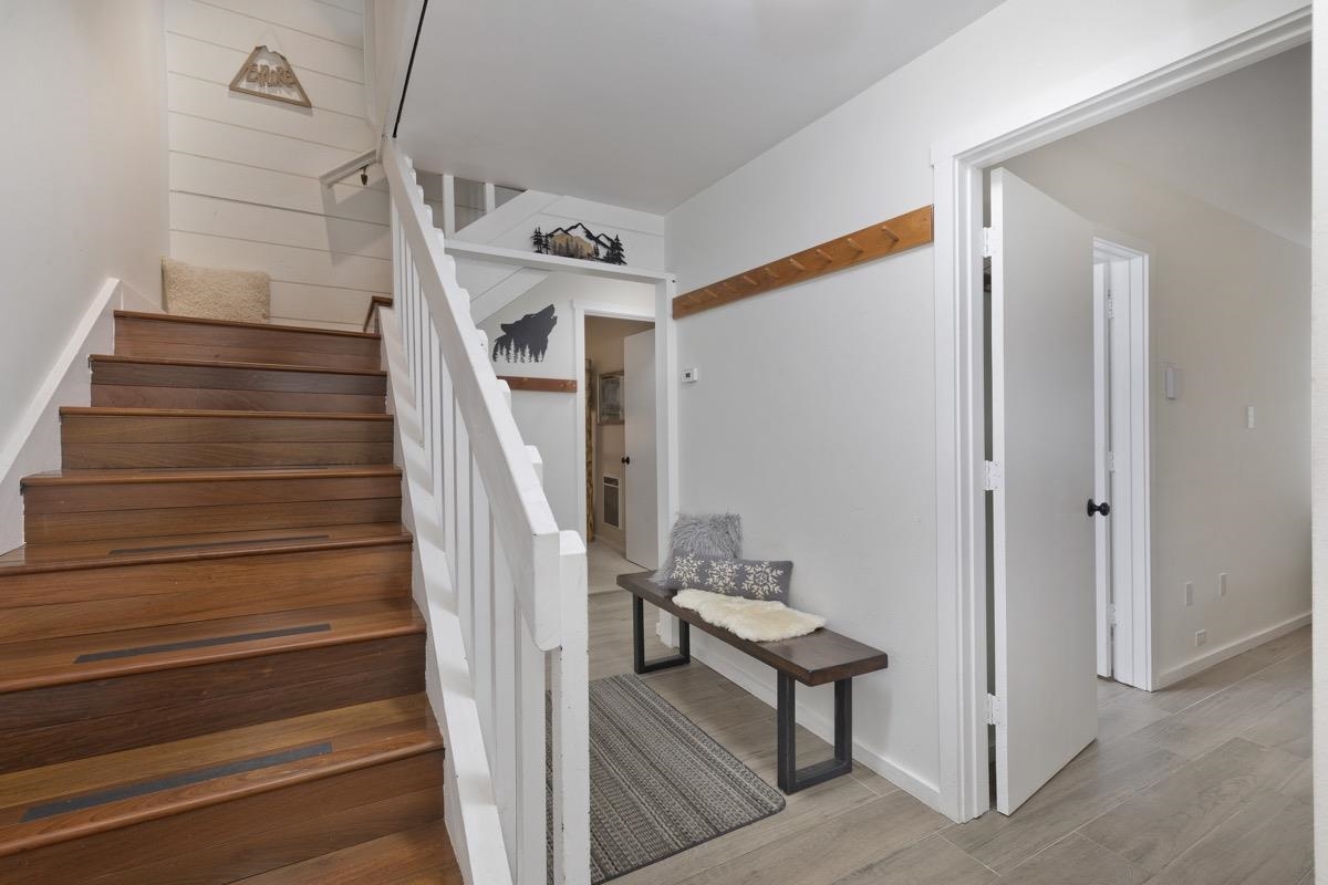 98 Tyrol Lane Unit: #304