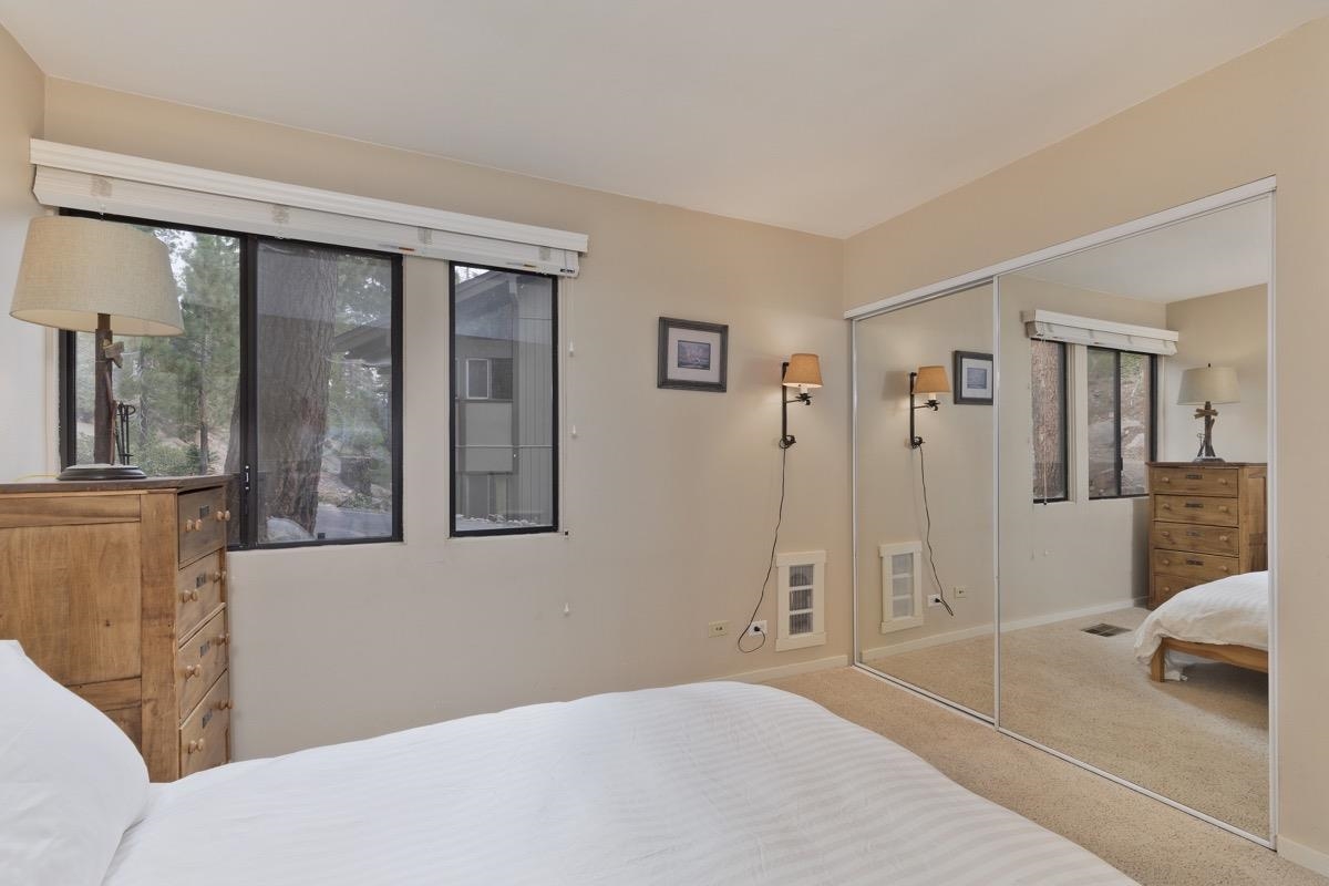 98 Tyrol Lane Unit: #304