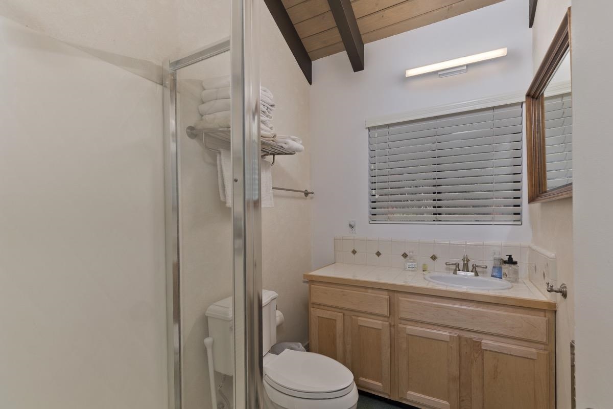 98 Tyrol Lane Unit: #304