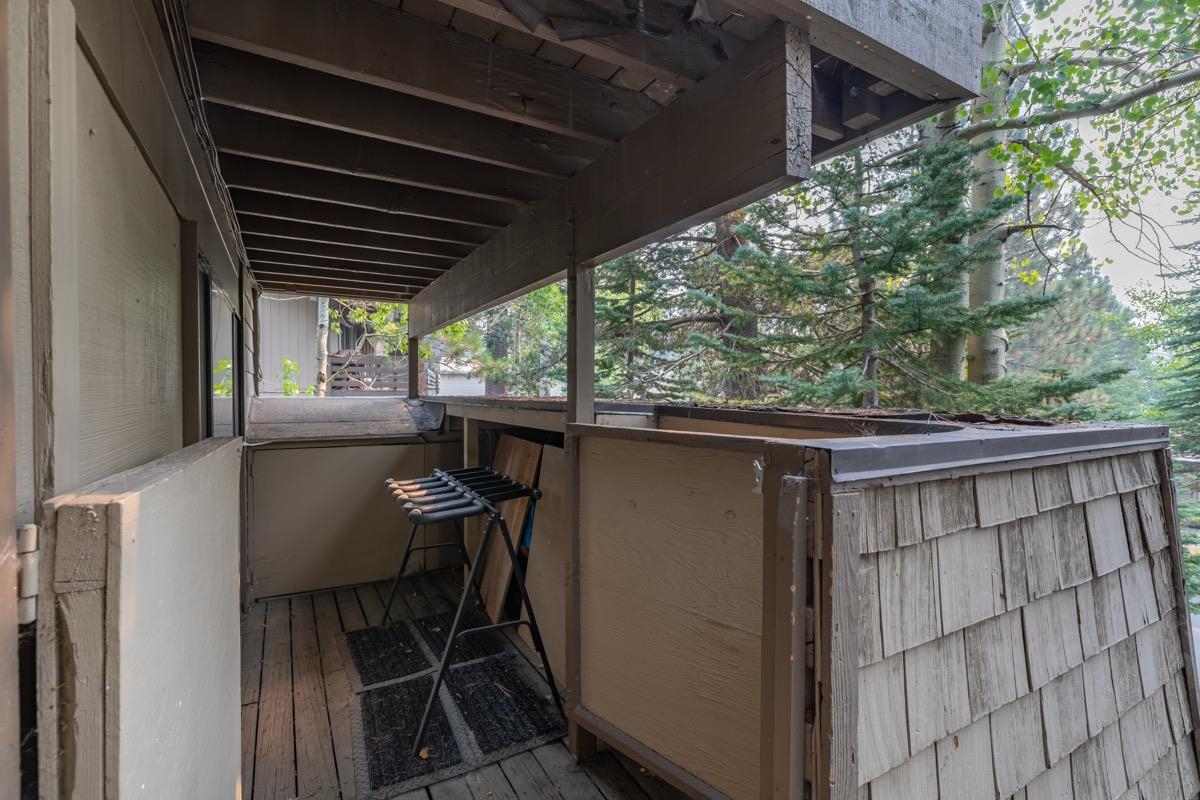 98 Tyrol Lane Unit: #304