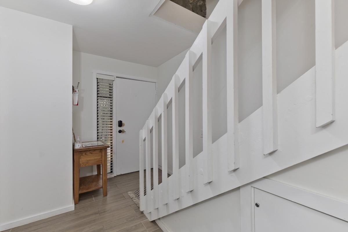 98 Tyrol Lane Unit: #304