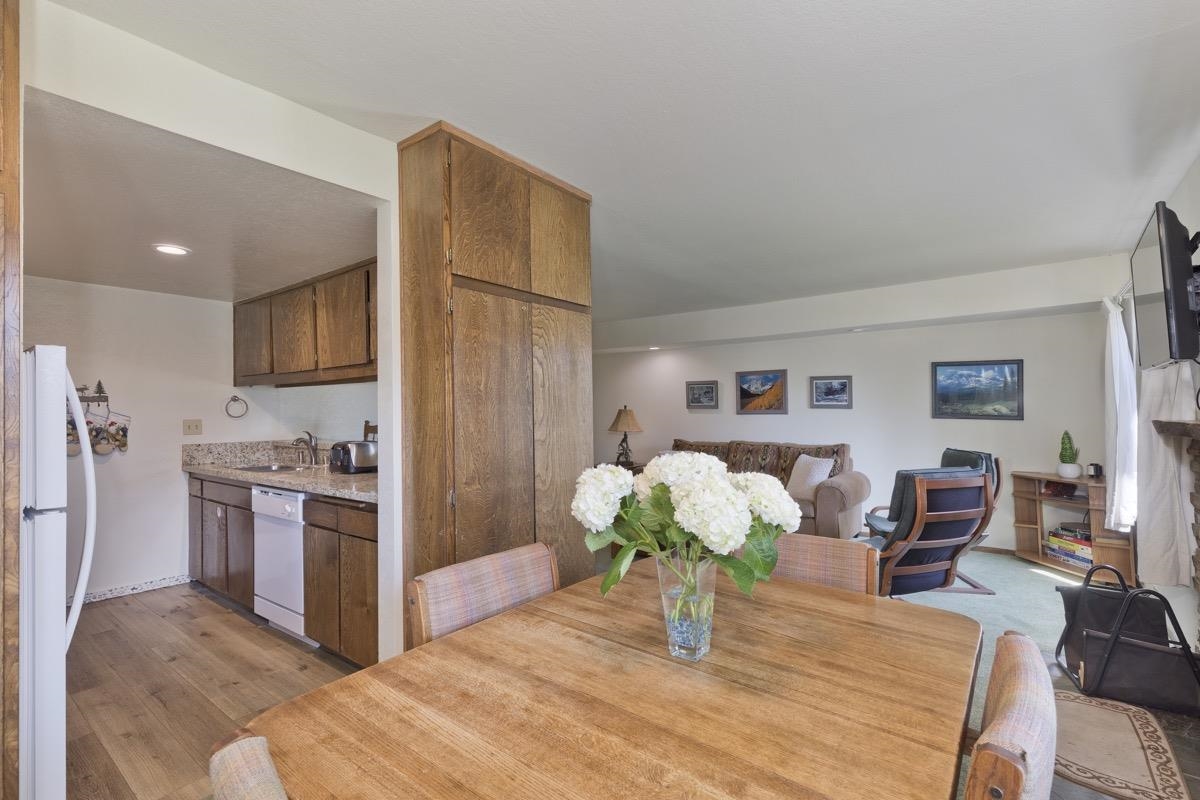 25 Lee Road Unit: #111