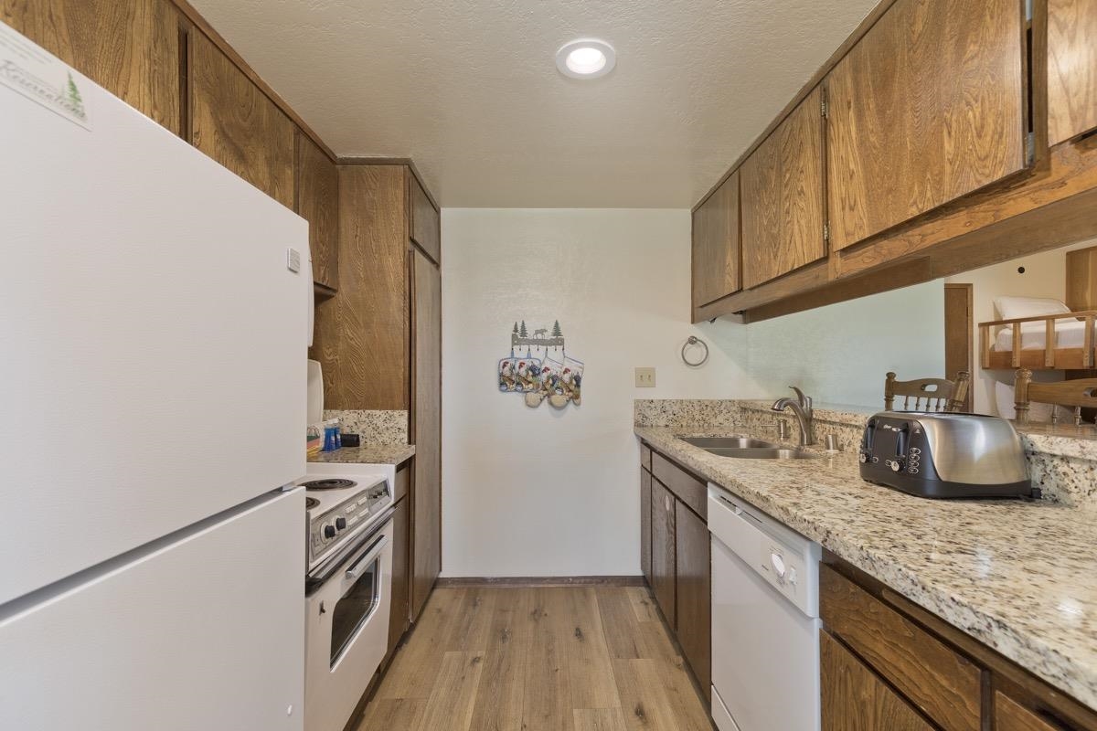 25 Lee Road Unit: #111