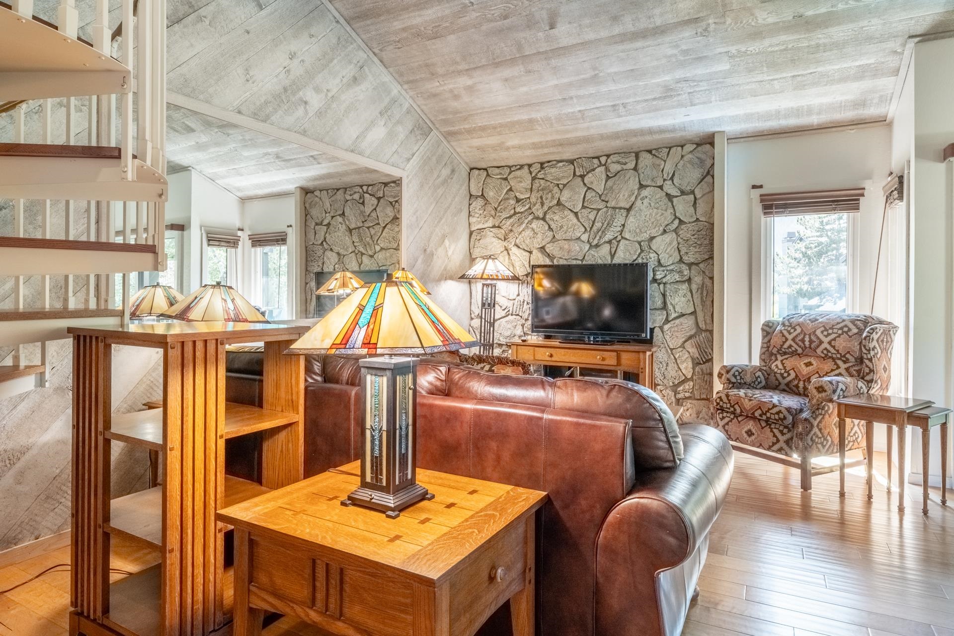 402 Snowcreek Road