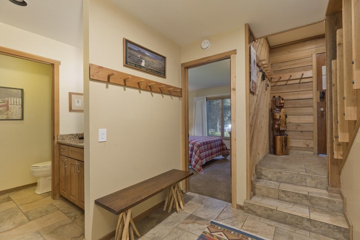 61 Gold Hill