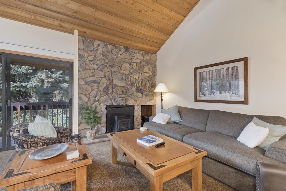 61 Gold Hill