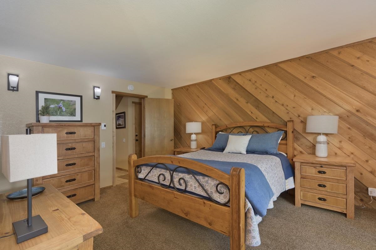 61 Gold Hill