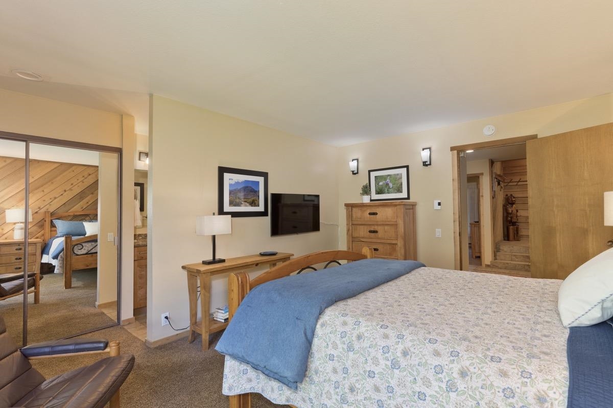 61 Gold Hill