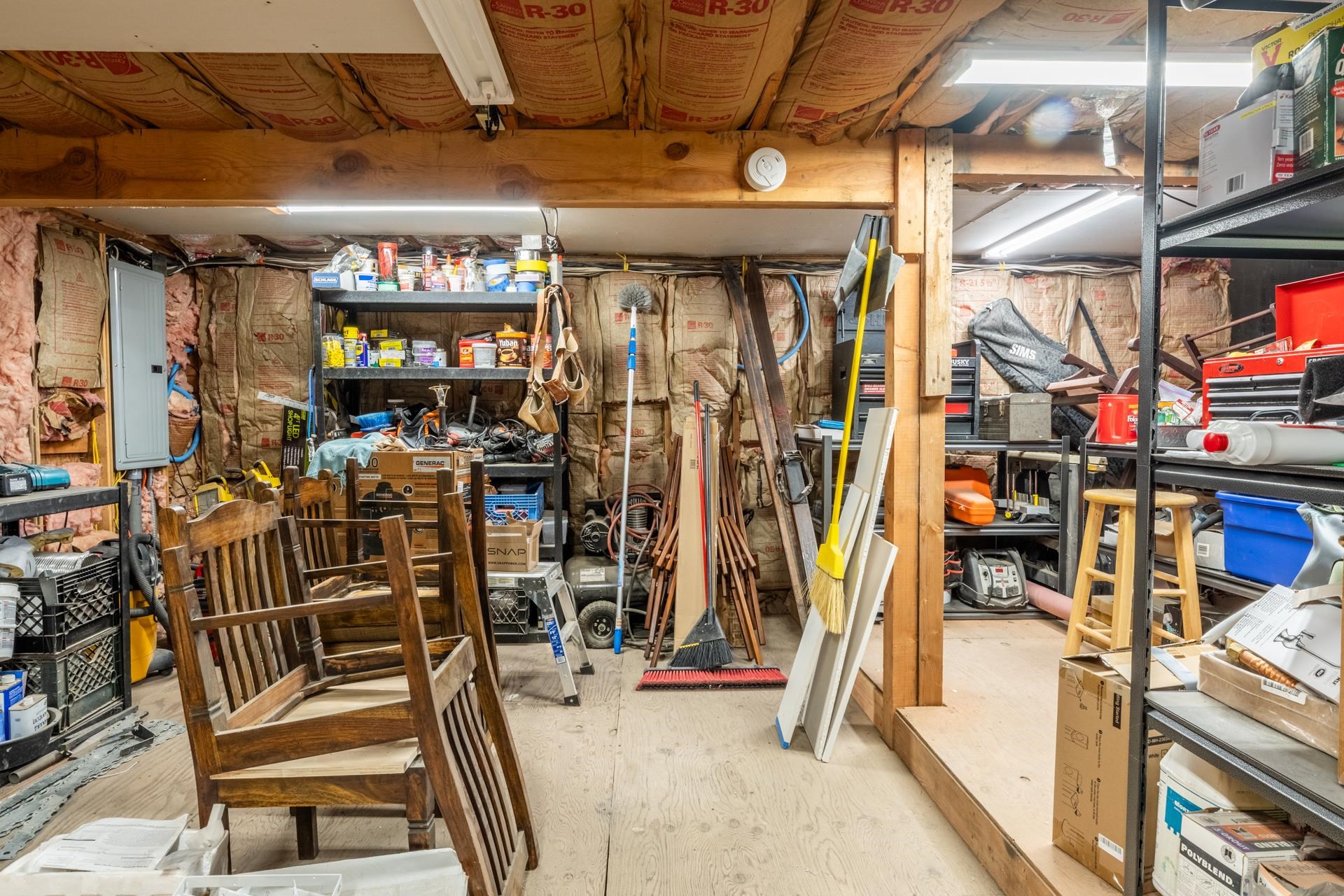349 Davison Rd