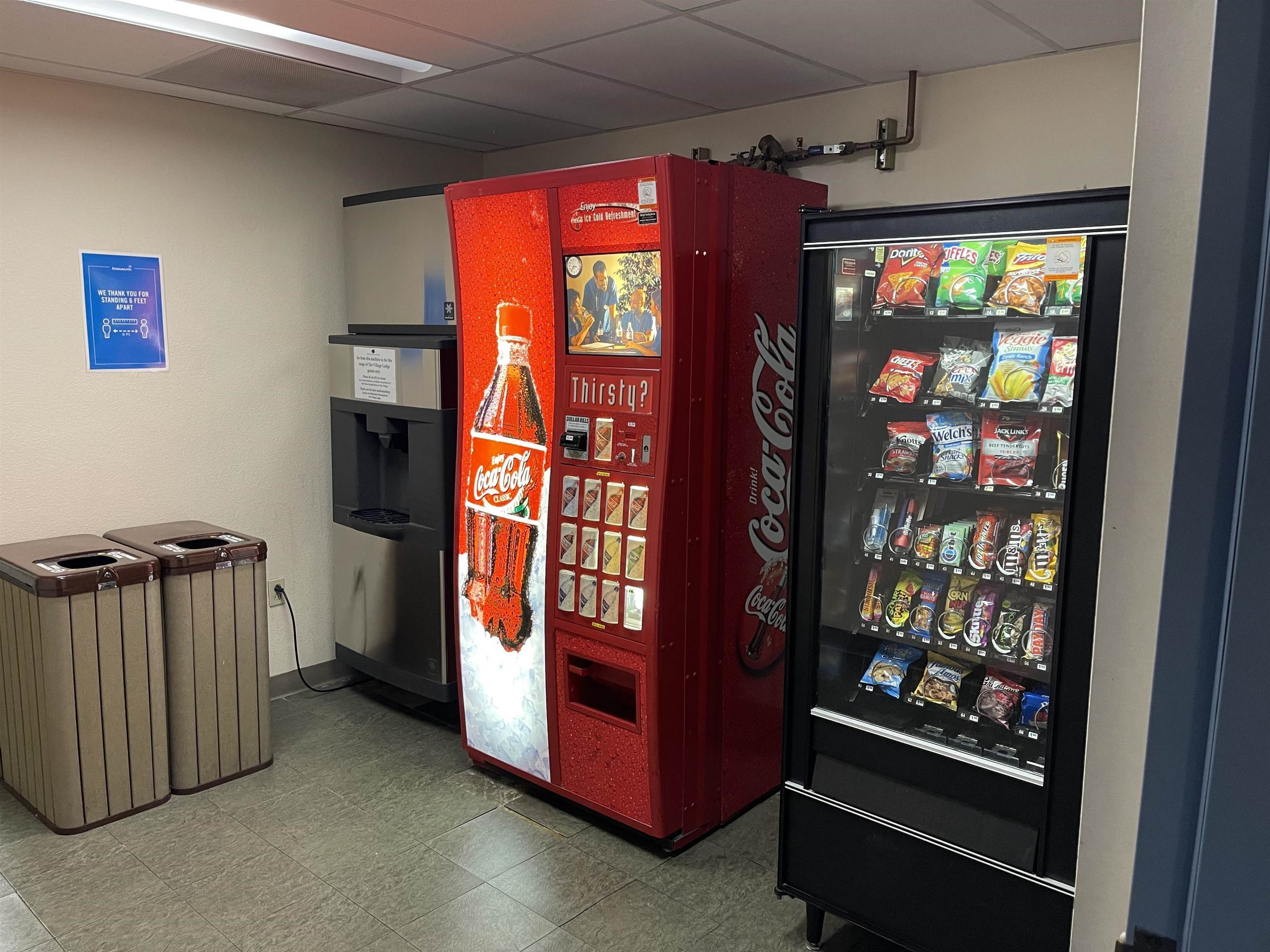 100 Canyon Blvd #3414