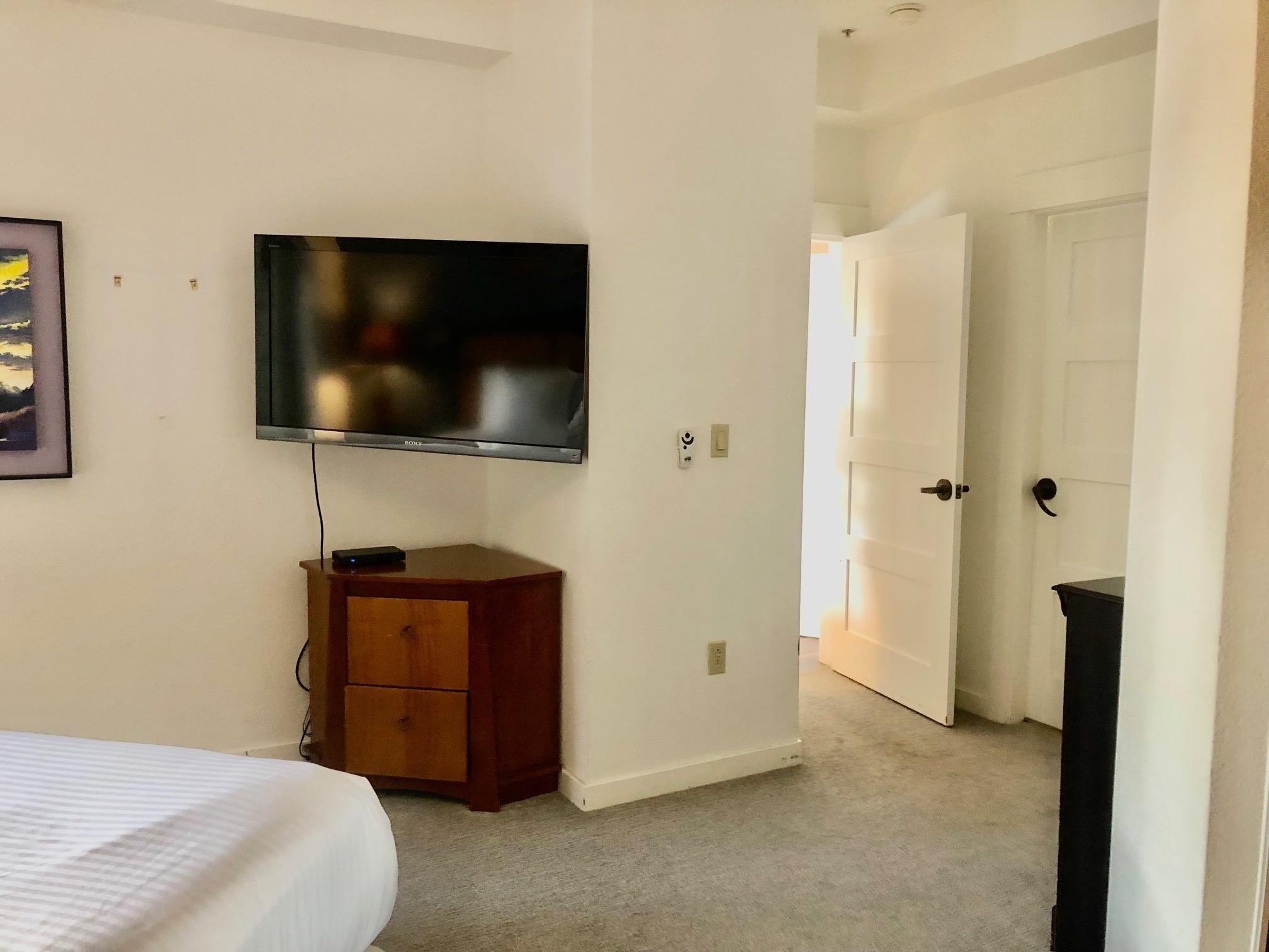 100 Canyon Blvd #3414