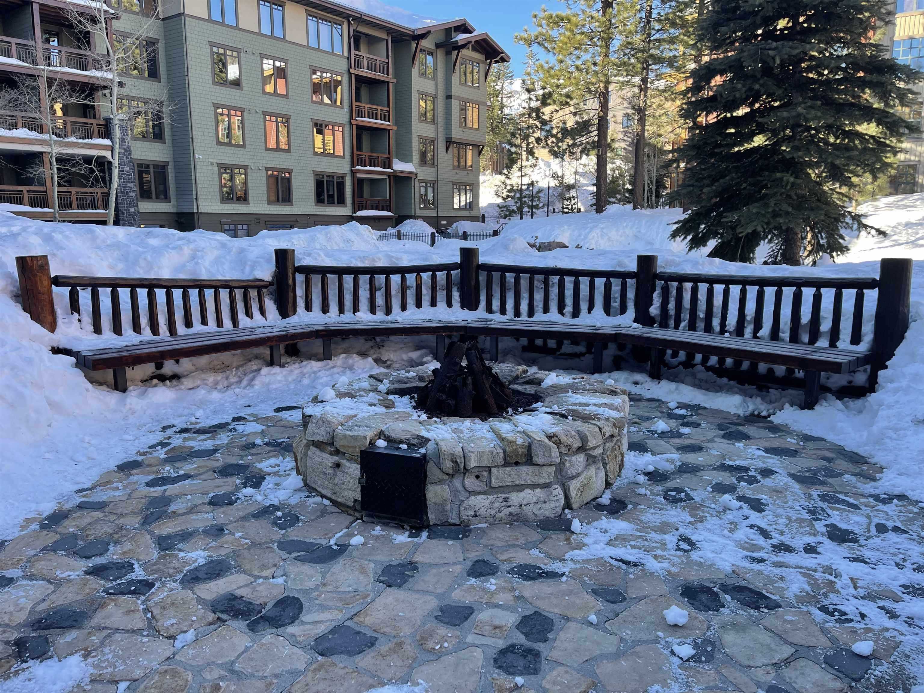 100 Canyon Blvd #3414