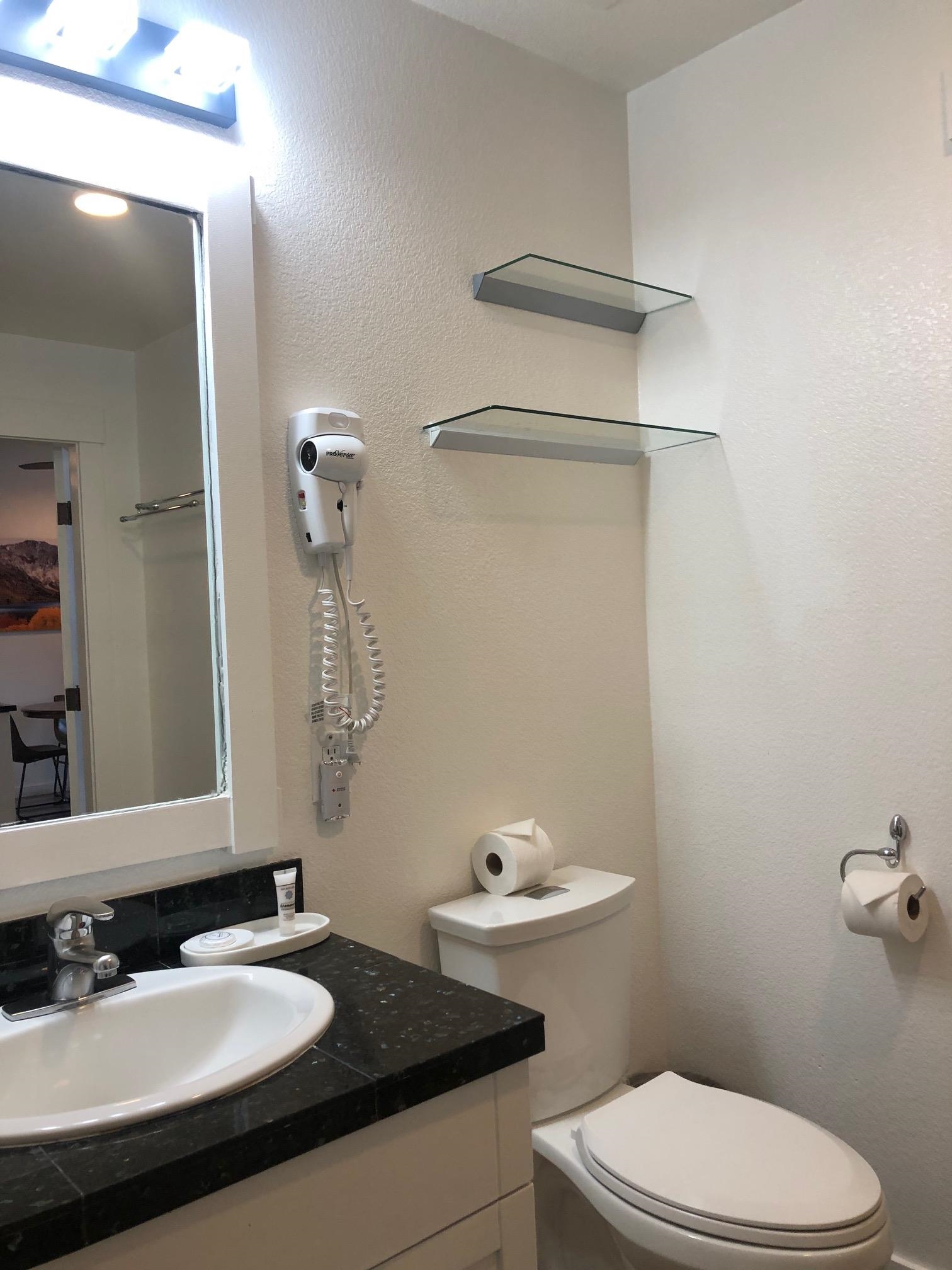 100 Canyon Blvd #3414