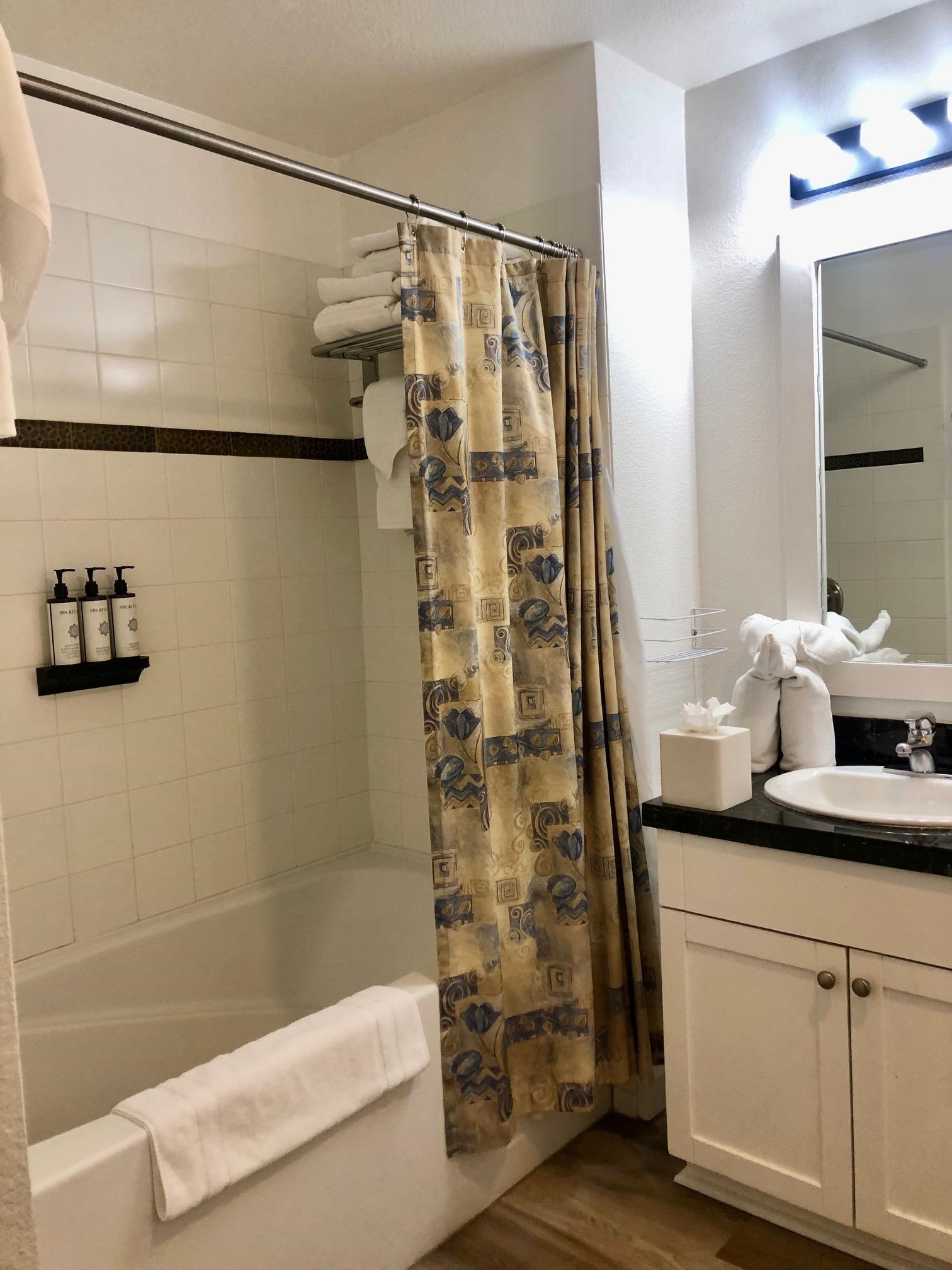 100 Canyon Blvd #3414