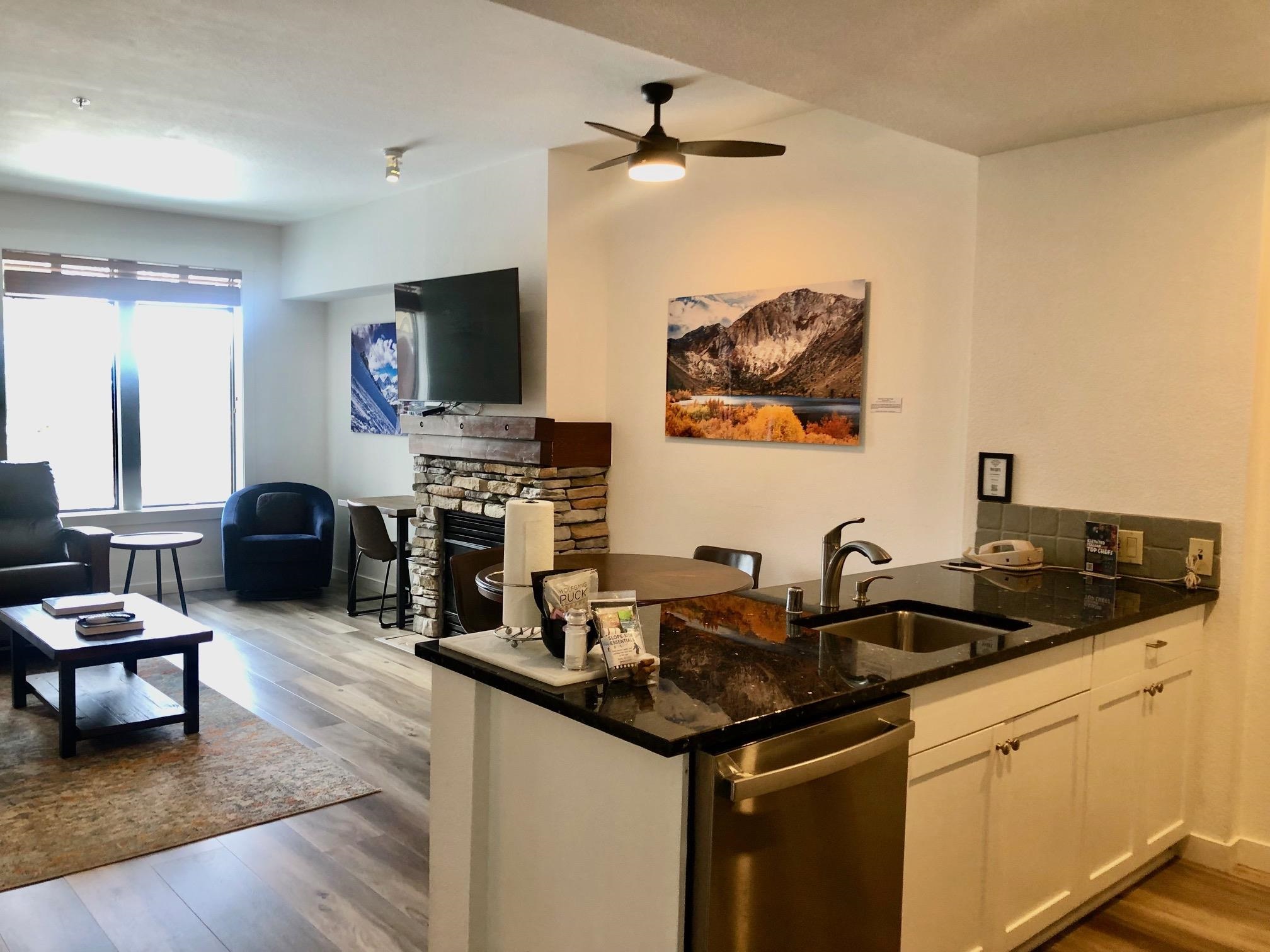 100 Canyon Blvd #3414